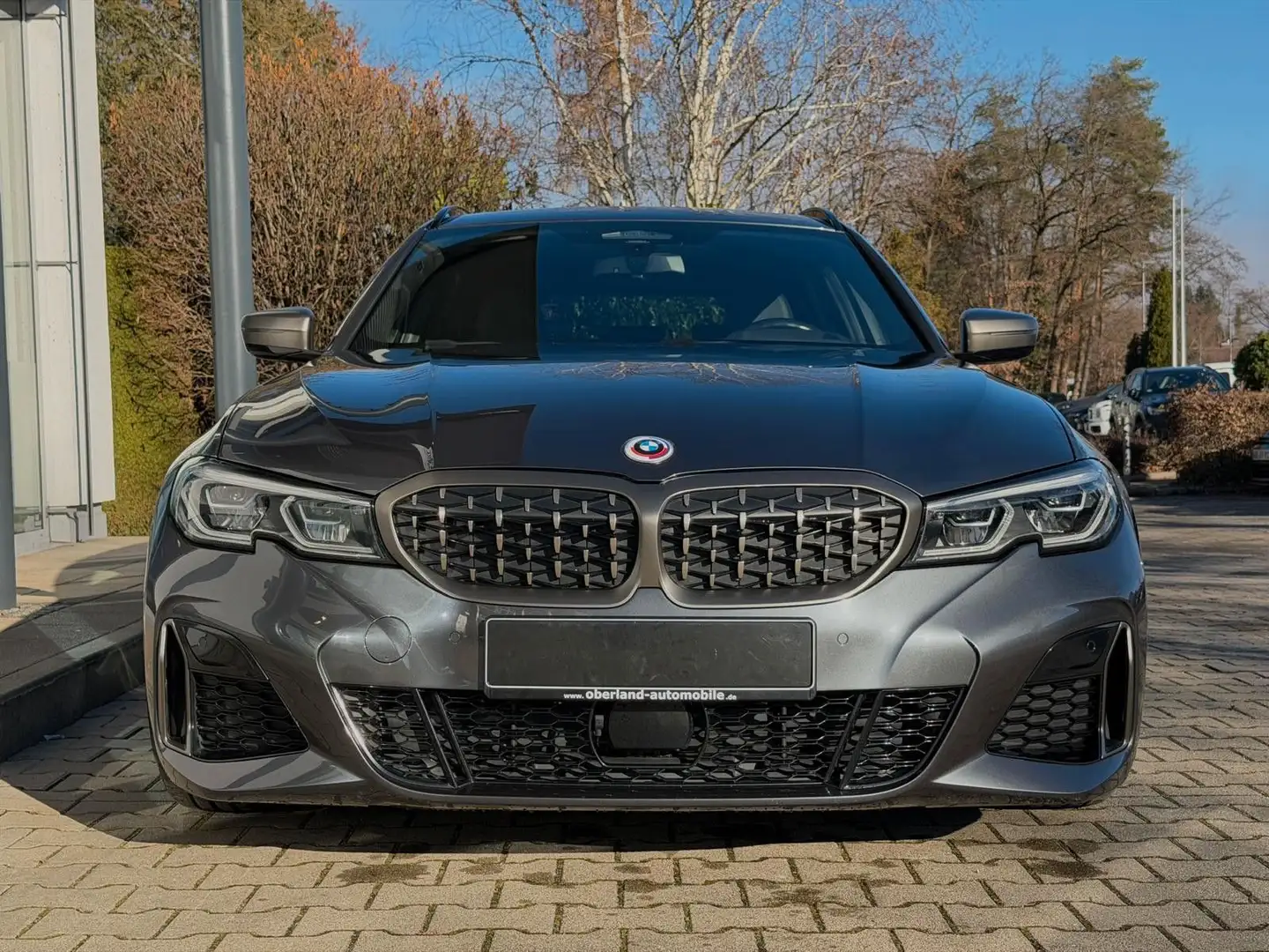 BMW 340 Touring xDrive / PANORAMA /LASER / AHK Grey - 2