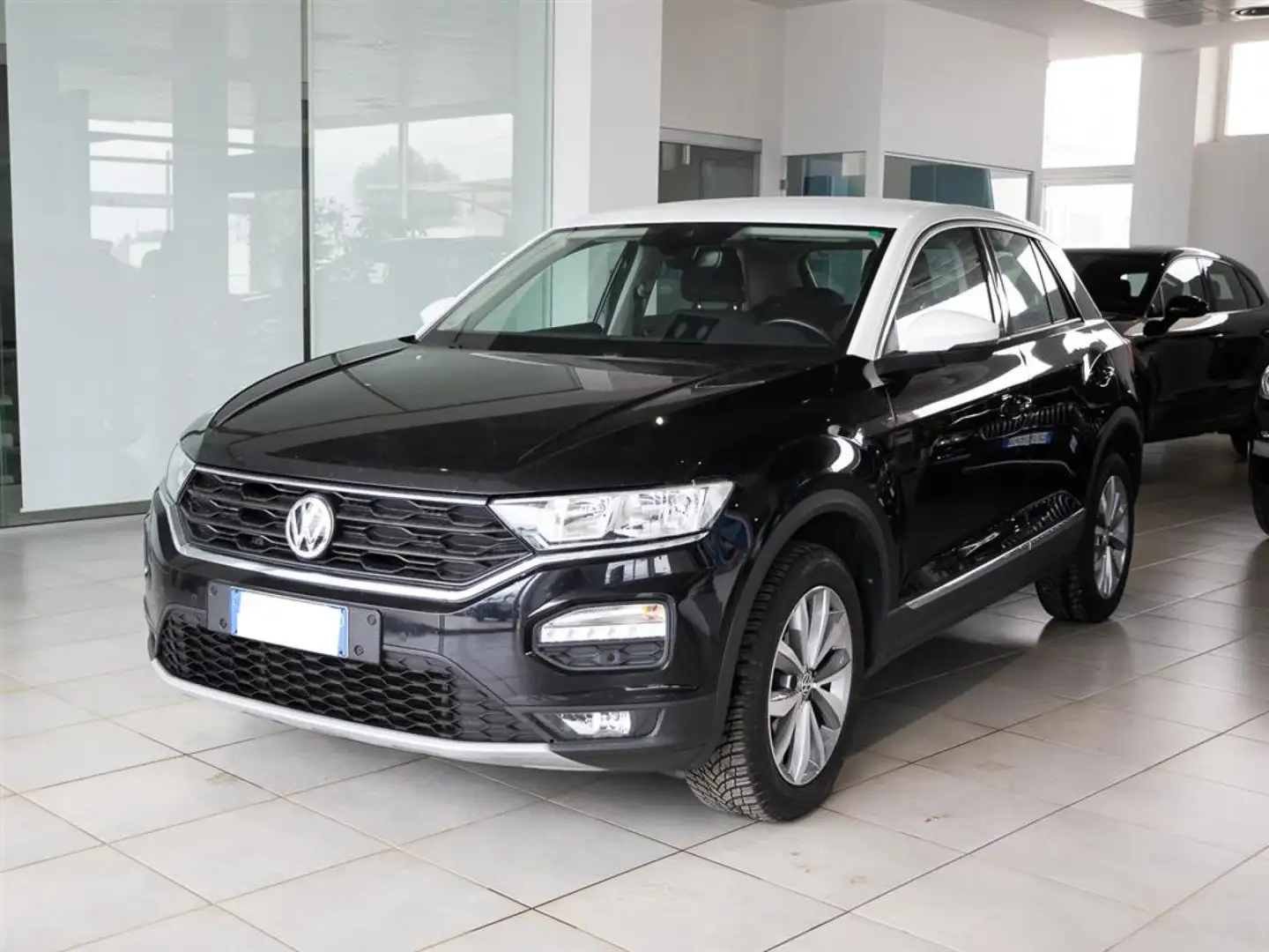 Volkswagen T-Roc 1.6 tdi 115 cv Style 36 mesi di garanzia Noir - 1