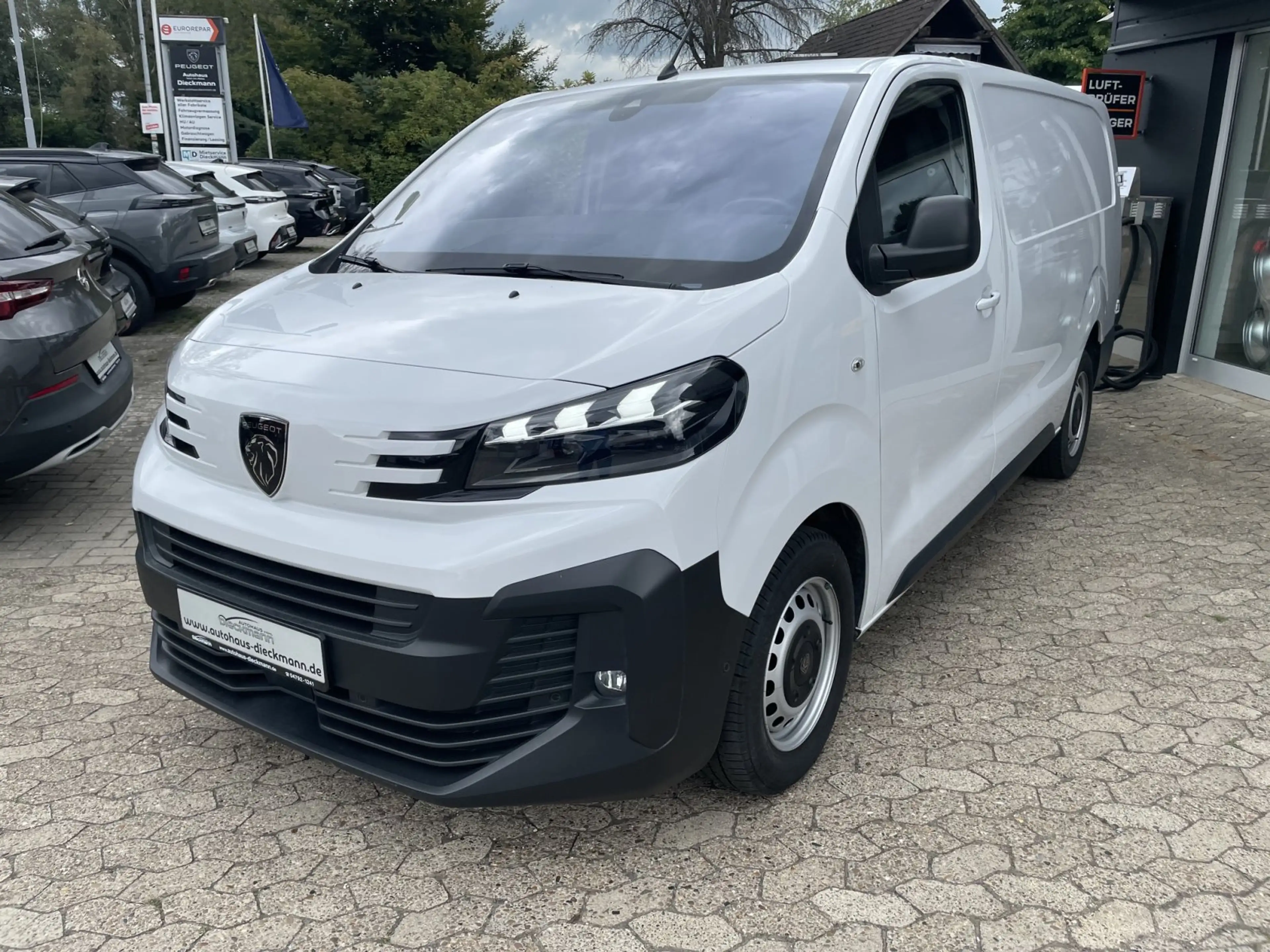 Peugeot Expert 2.0 BlueHDi 145 L3 — photo 2