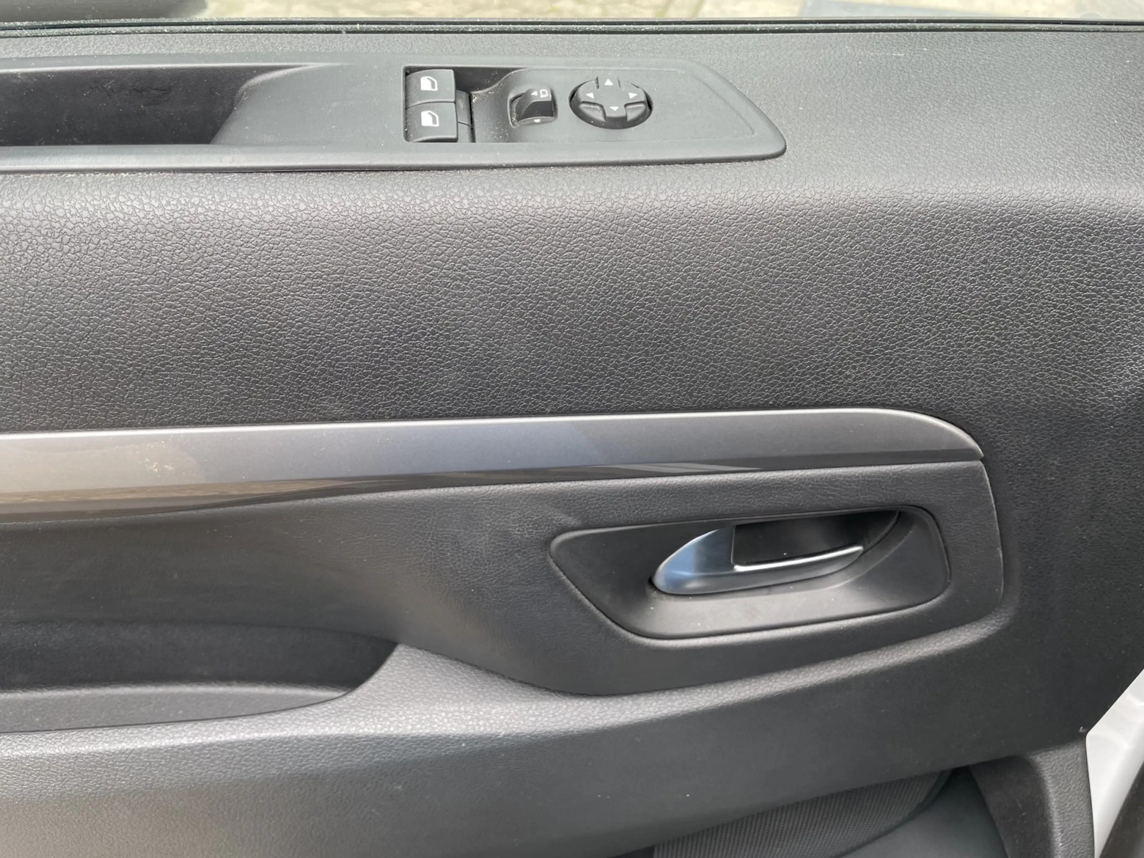 Peugeot Expert 2.0 BlueHDi 145 L3 — photo 12