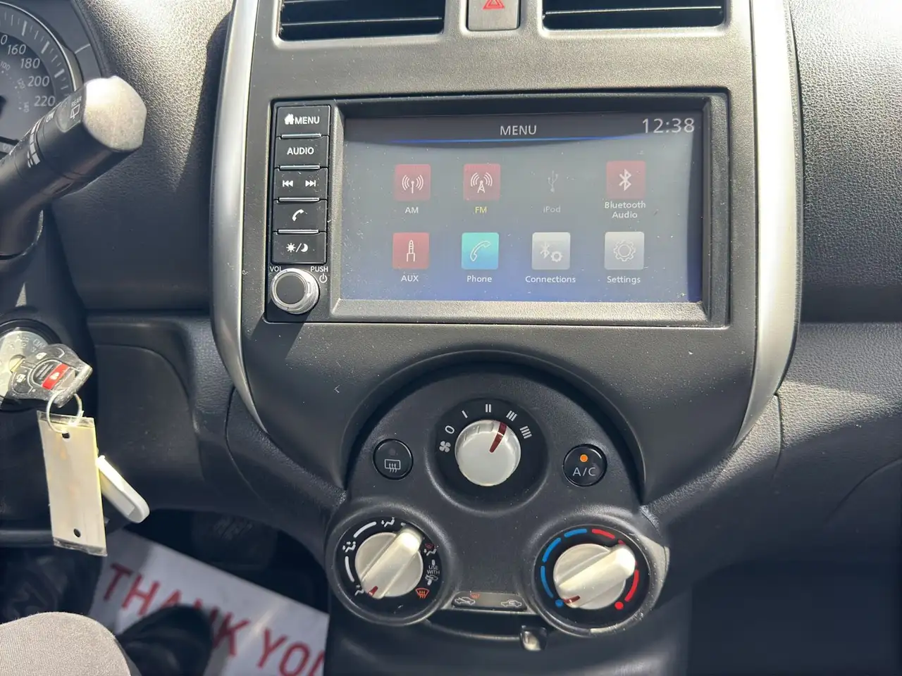 Nissan Micra снимка Nissan Micra