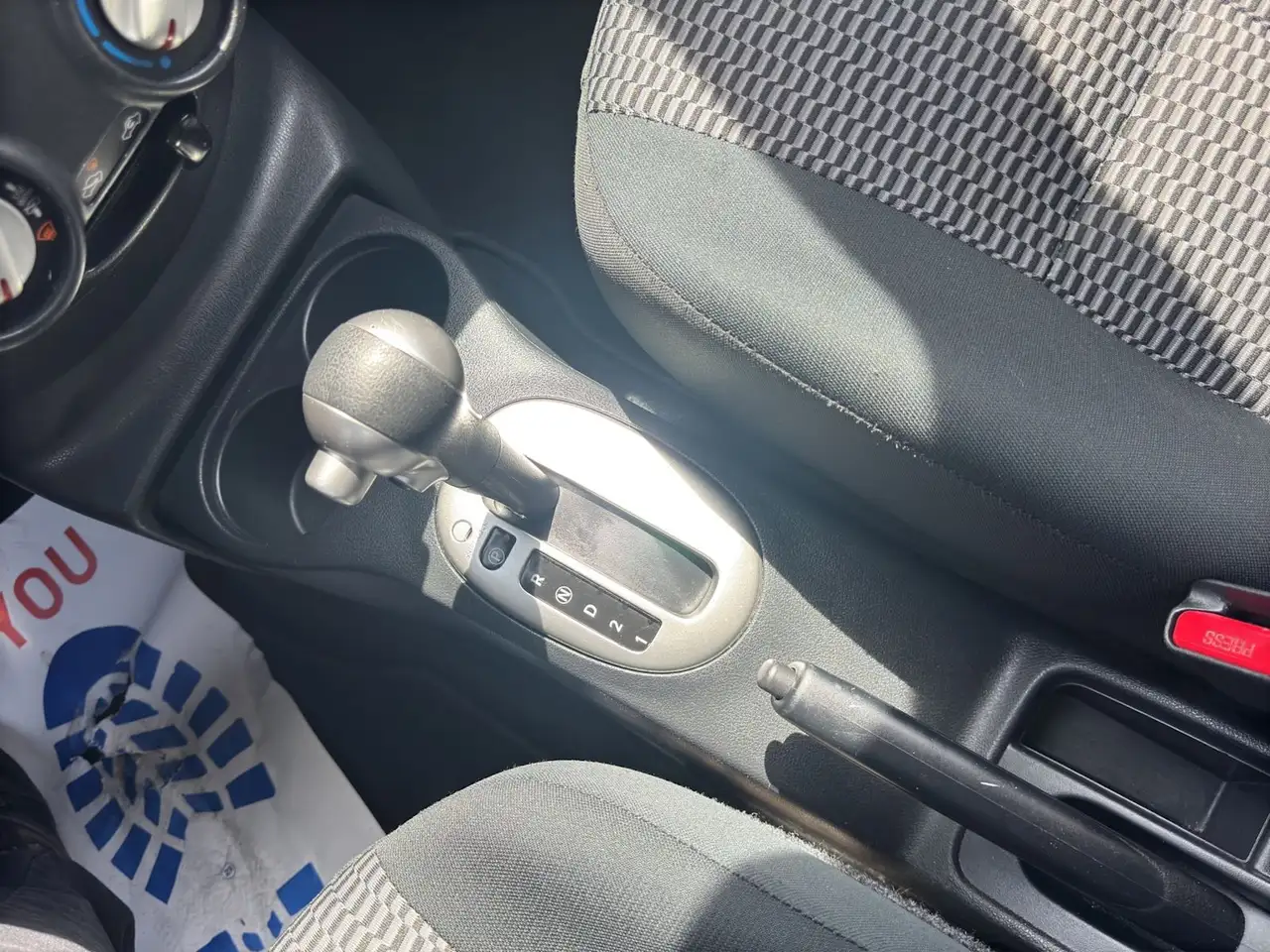 Nissan Micra снимка Nissan Micra