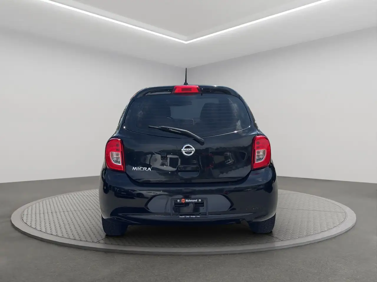 Nissan Micra снимка Nissan Micra