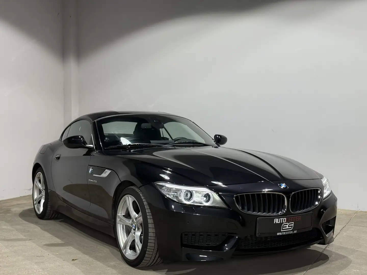 BMW Z4 Z 4 sDrive 20i M-Paket Xenon SHZ LHZ PDC Schwarz - 2