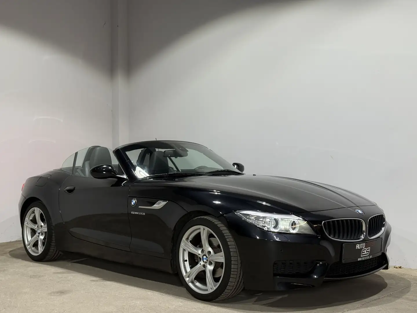 BMW Z4 Z 4 sDrive 20i M-Paket Xenon SHZ LHZ PDC Schwarz - 1