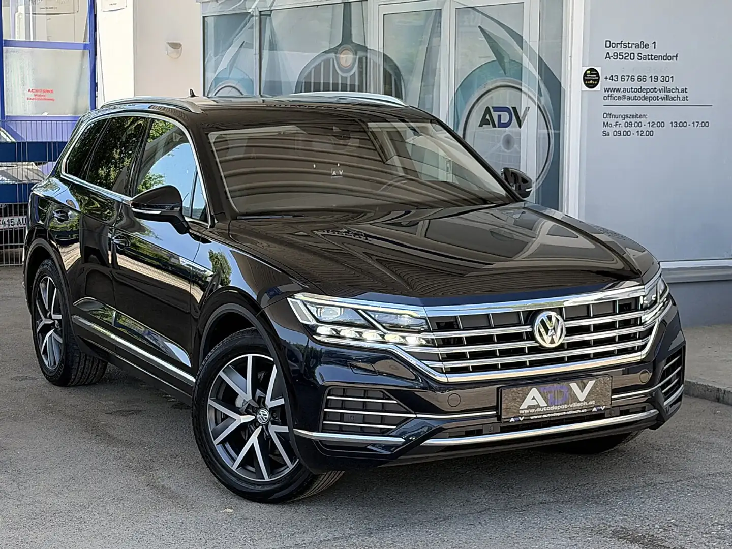 Volkswagen Touareg 4Motion V6 TDI SCR Elegance Aut. Blau - 1