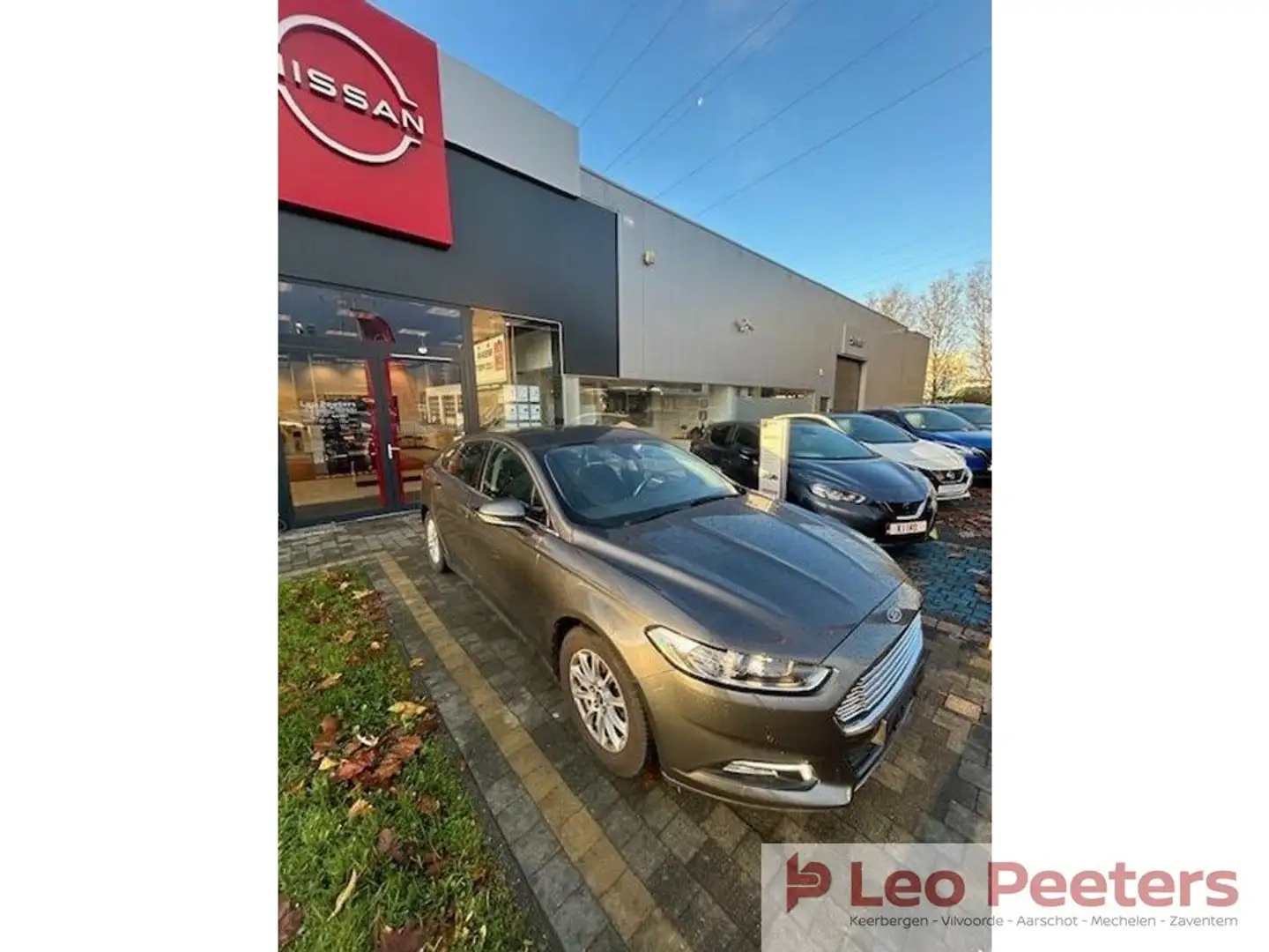 Ford Mondeo - Beige - 1