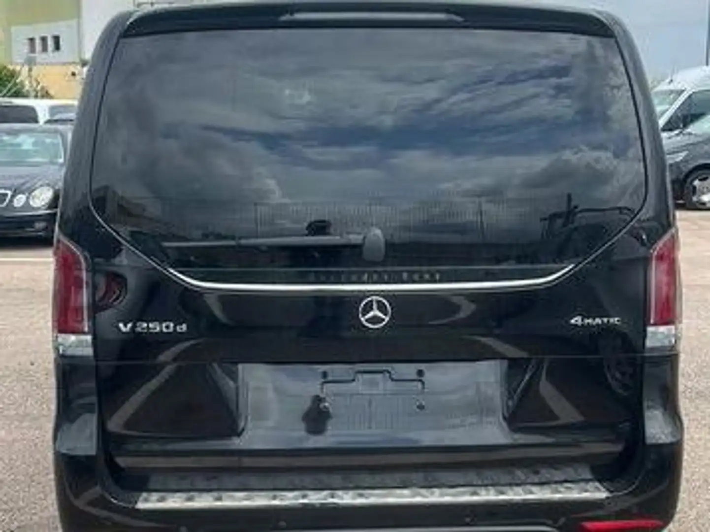 Mercedes-Benz V 250 AVANTGARDE EL 250 AMG Nero - 2
