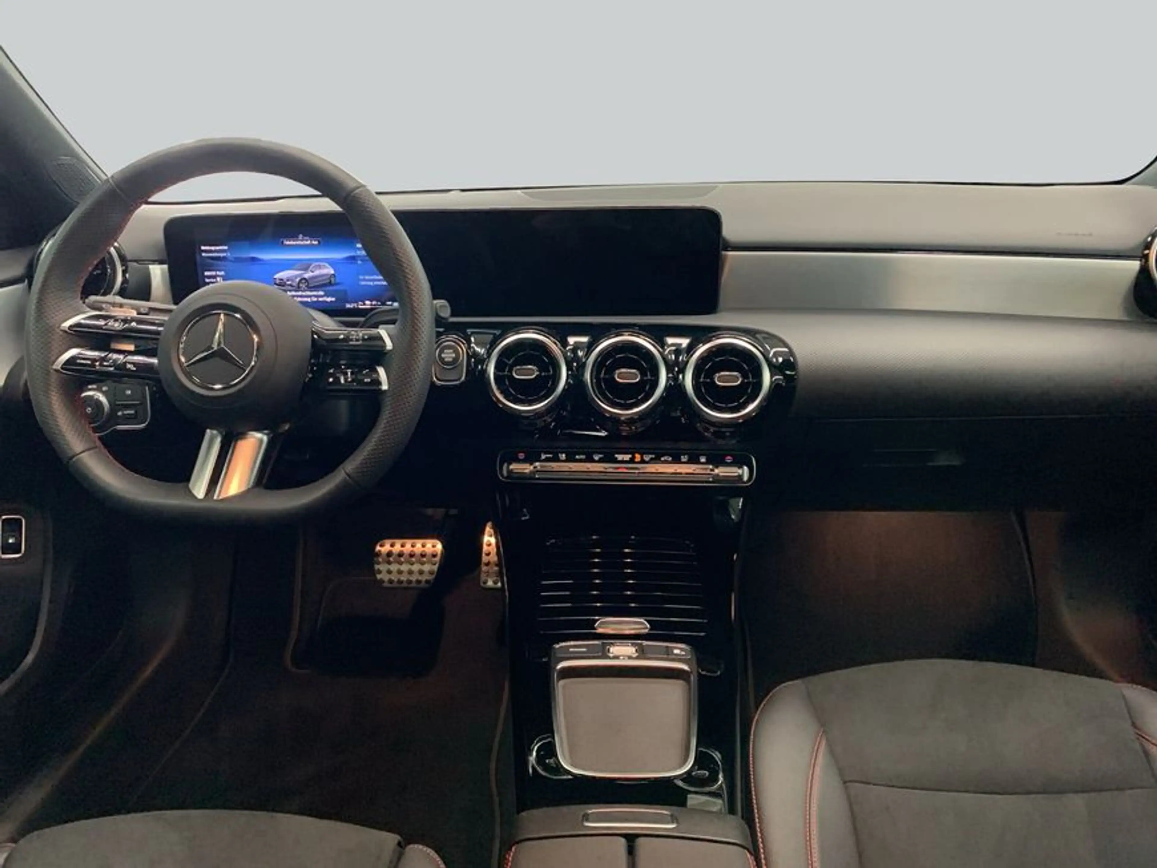 Mercedes-Benz A 250 A-Klasse — photo 13