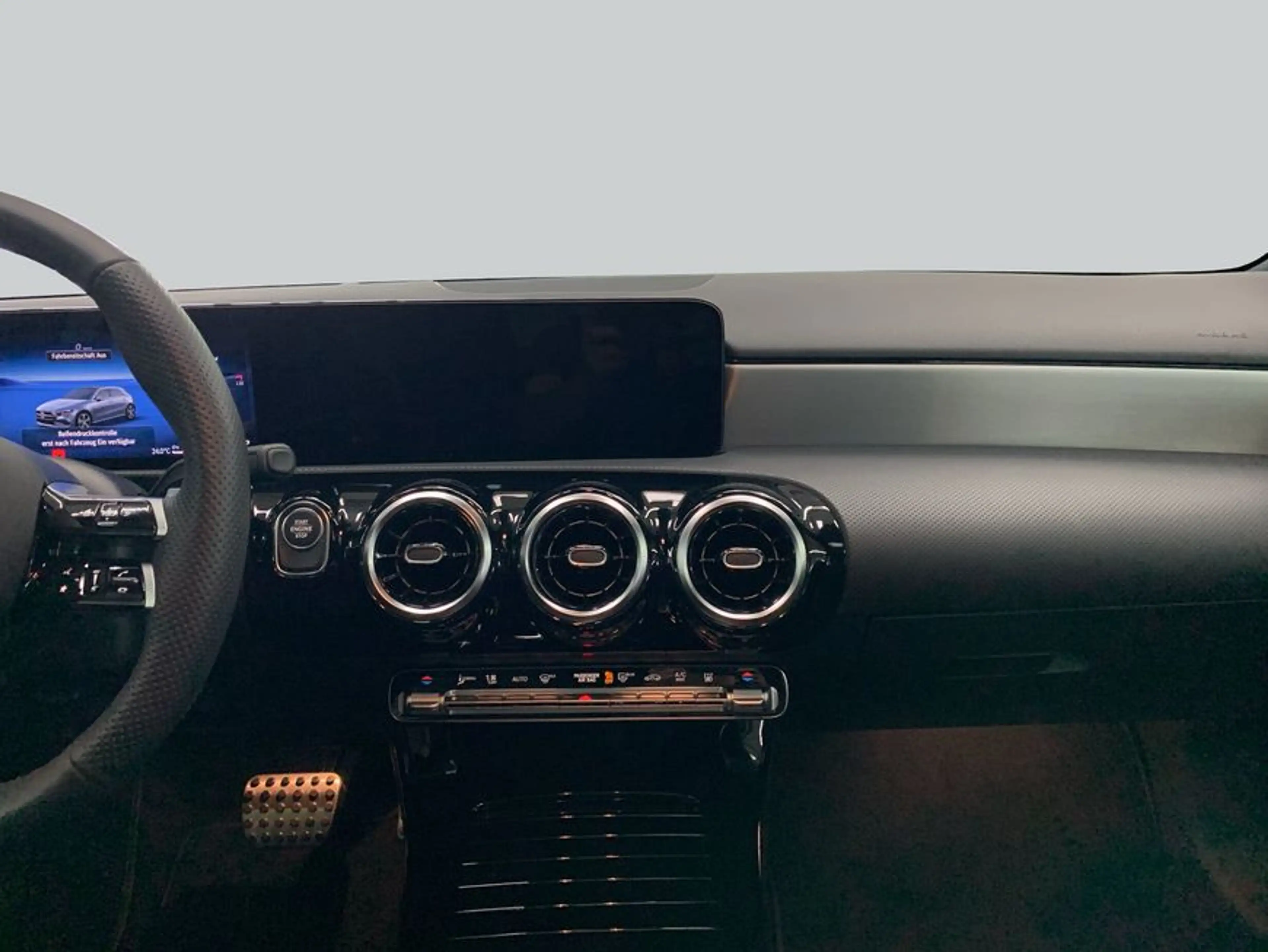 Mercedes-Benz A 250 A-Klasse — photo 14