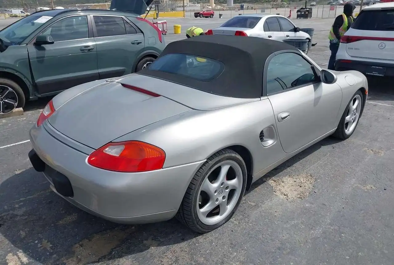 Porsche Boxster 2.7, foto 2