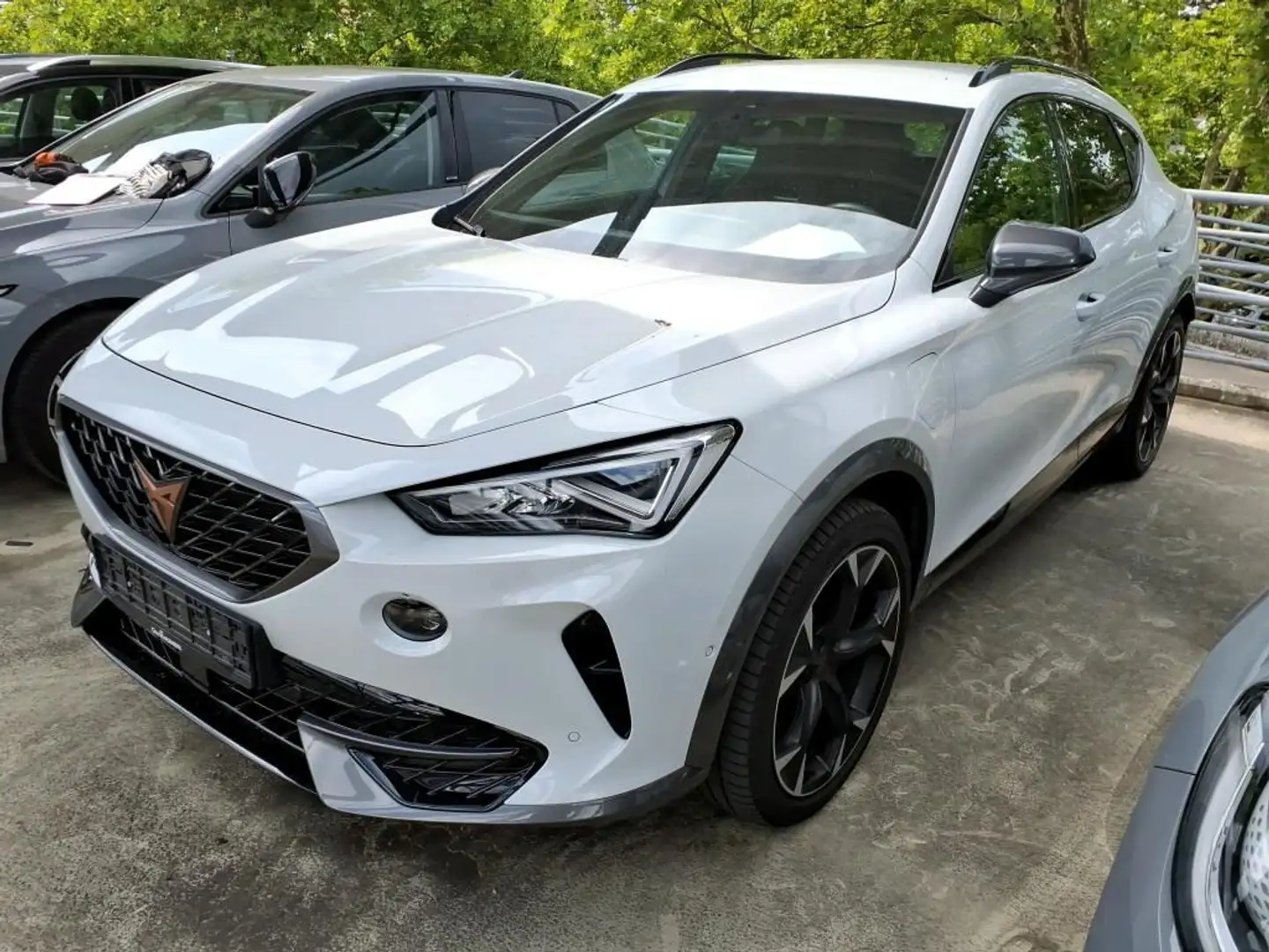 CUPRA Formentor VZ 1.4 e-Hybrid DSG Weiß - 2