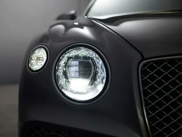 Bentley Continental GTC Azure V8 Ansicht 10