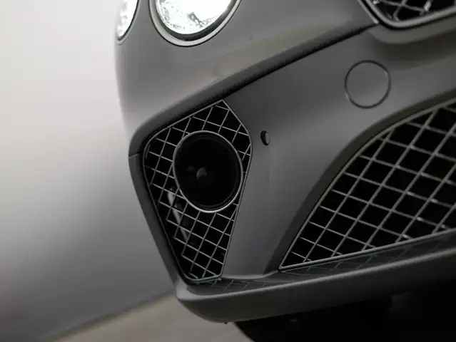 Bentley Continental GTC Azure V8 Ansicht 13