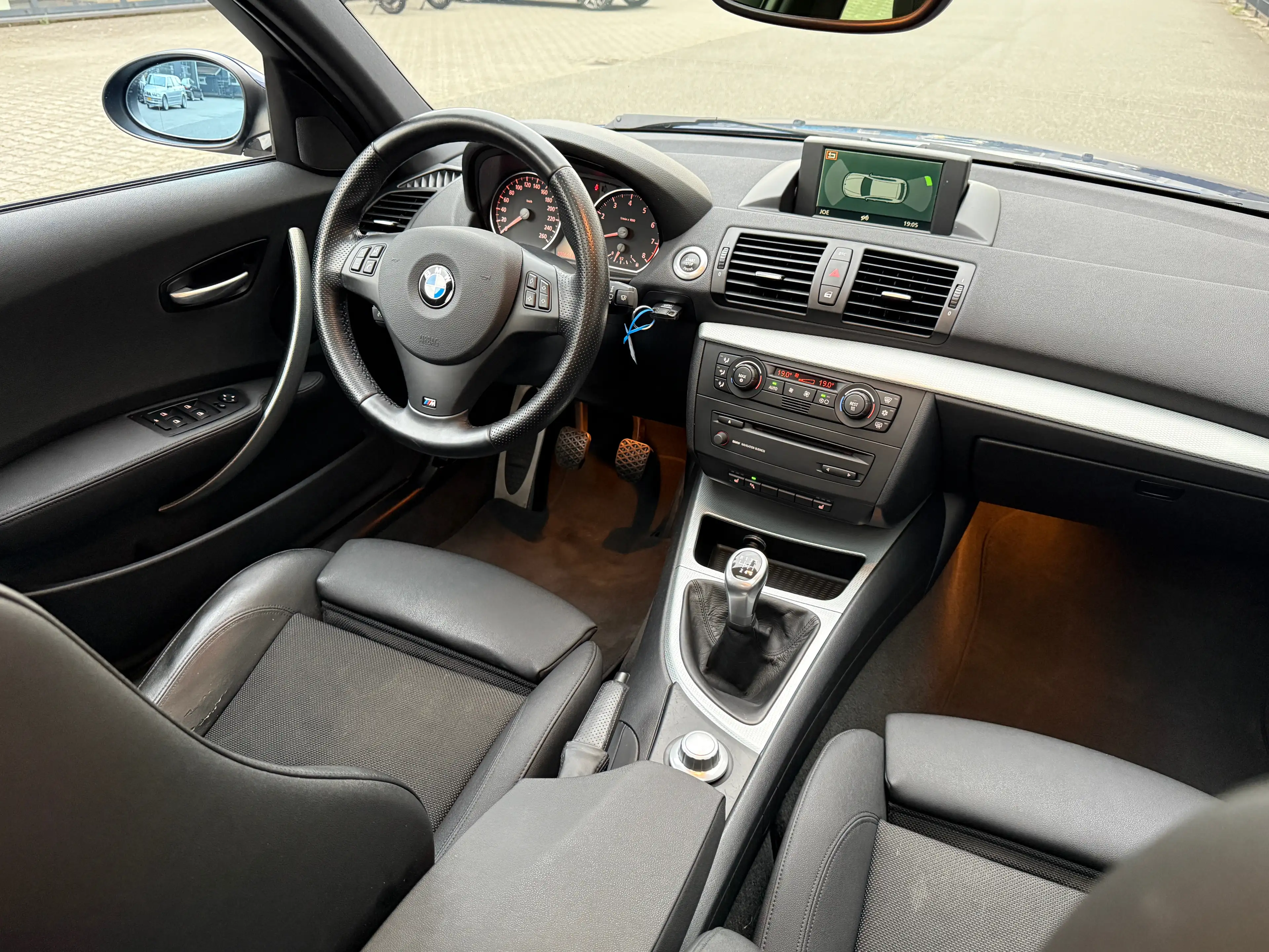 BMW 130 130i M Sport | N52 | Handgeschakeld | Le Mans Blau — photo 15
