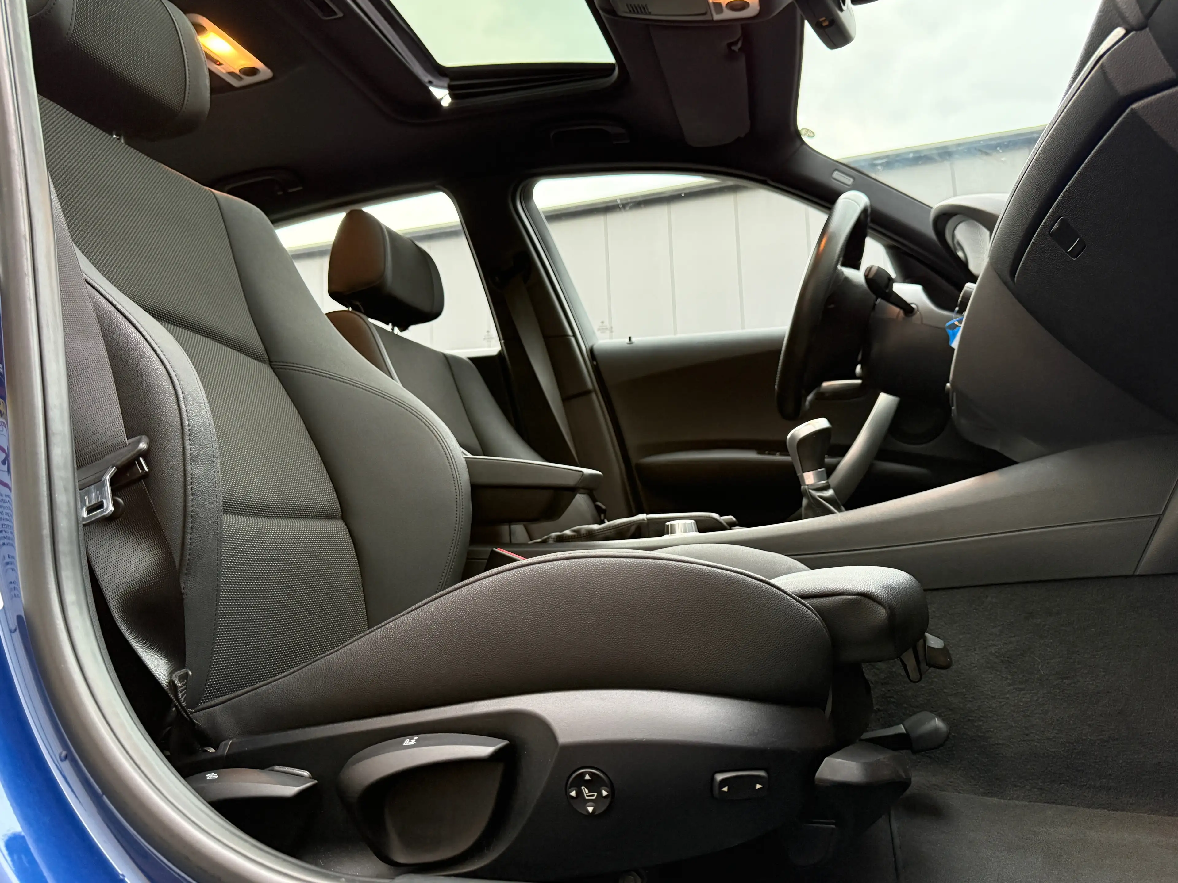 BMW 130 130i M Sport | N52 | Handgeschakeld | Le Mans Blau — photo 14