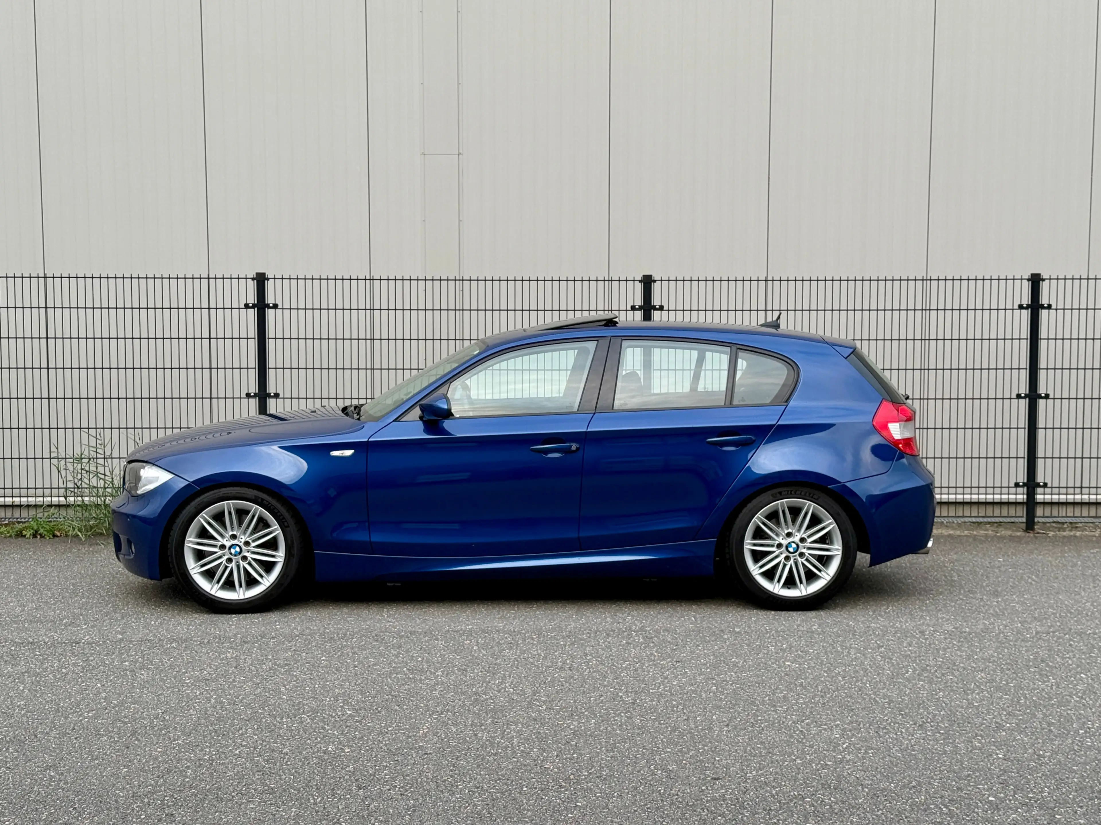 BMW 130 130i M Sport | N52 | Handgeschakeld | Le Mans Blau — photo 2
