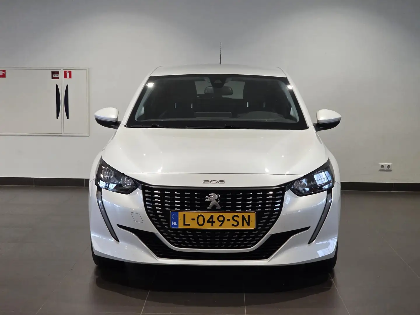 Peugeot 208 Allure Pack 1.2 Turbo 100pk | 3D i-COCKPIT® | 180° Weiß - 2