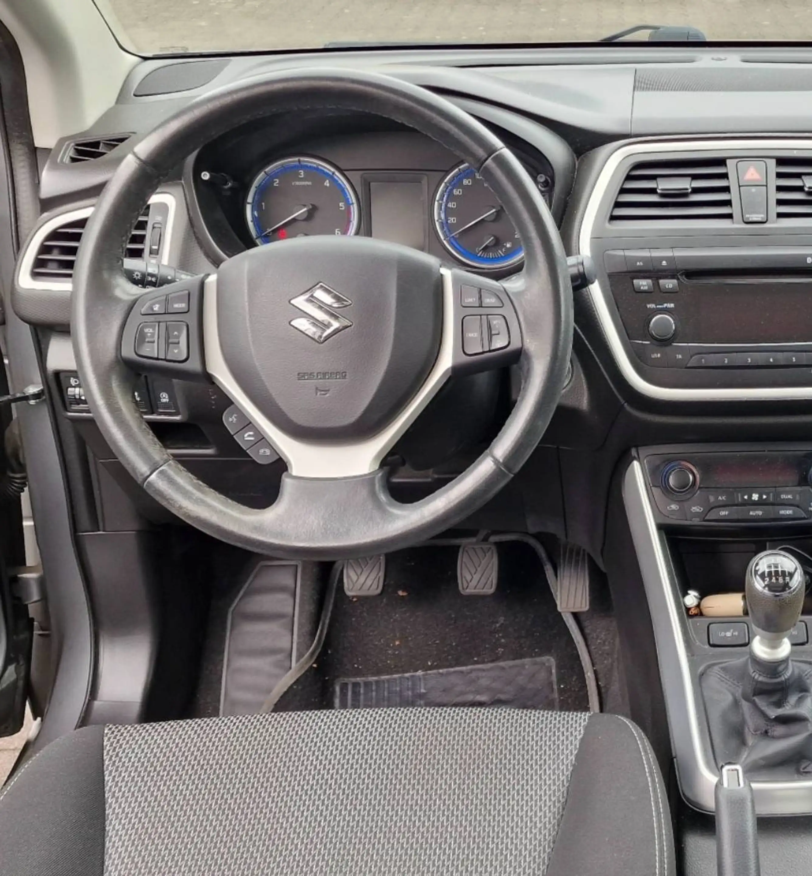 Suzuki SX4 S-Cross Club — photo 7