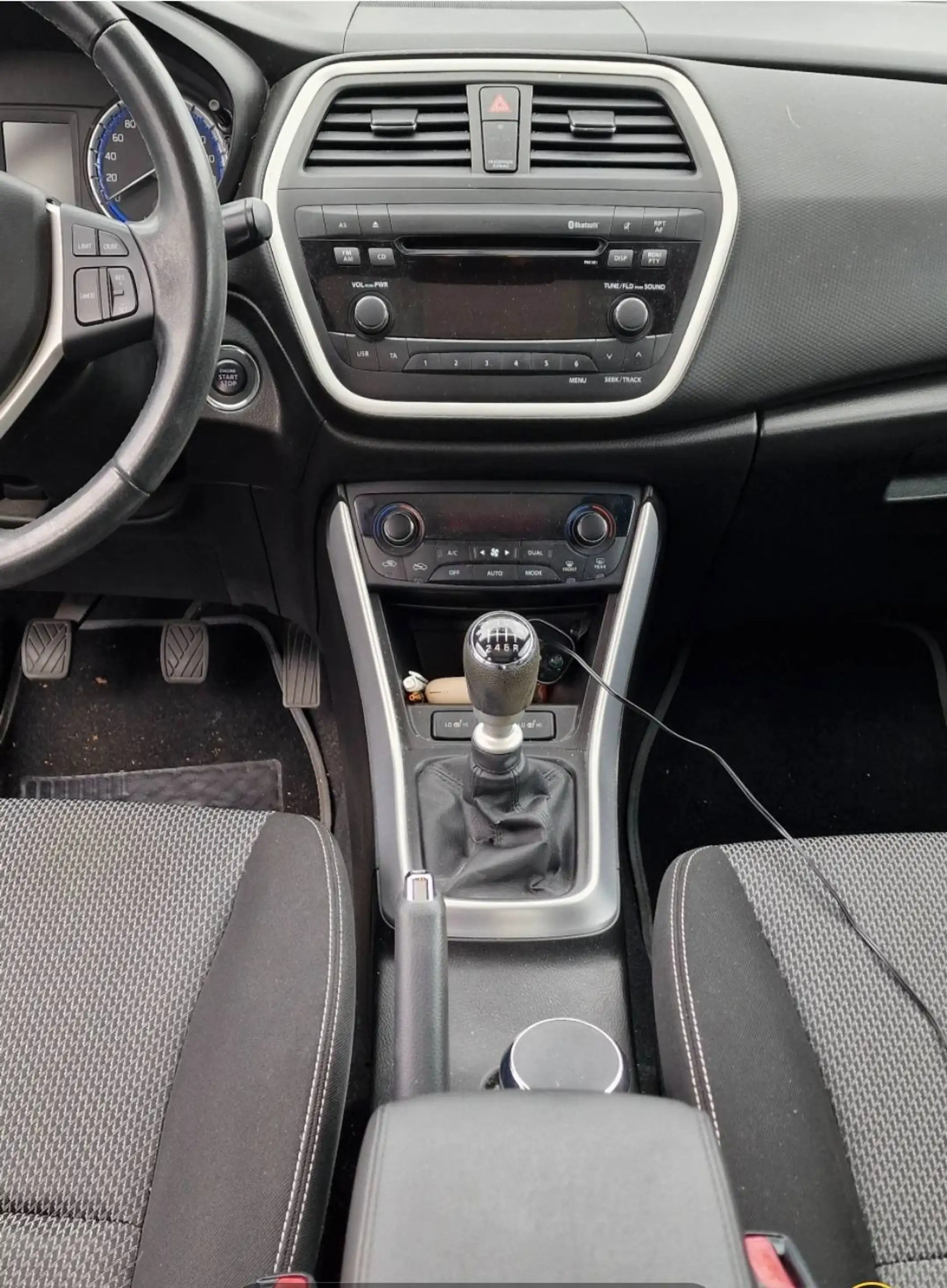 Suzuki SX4 S-Cross Club — photo 8