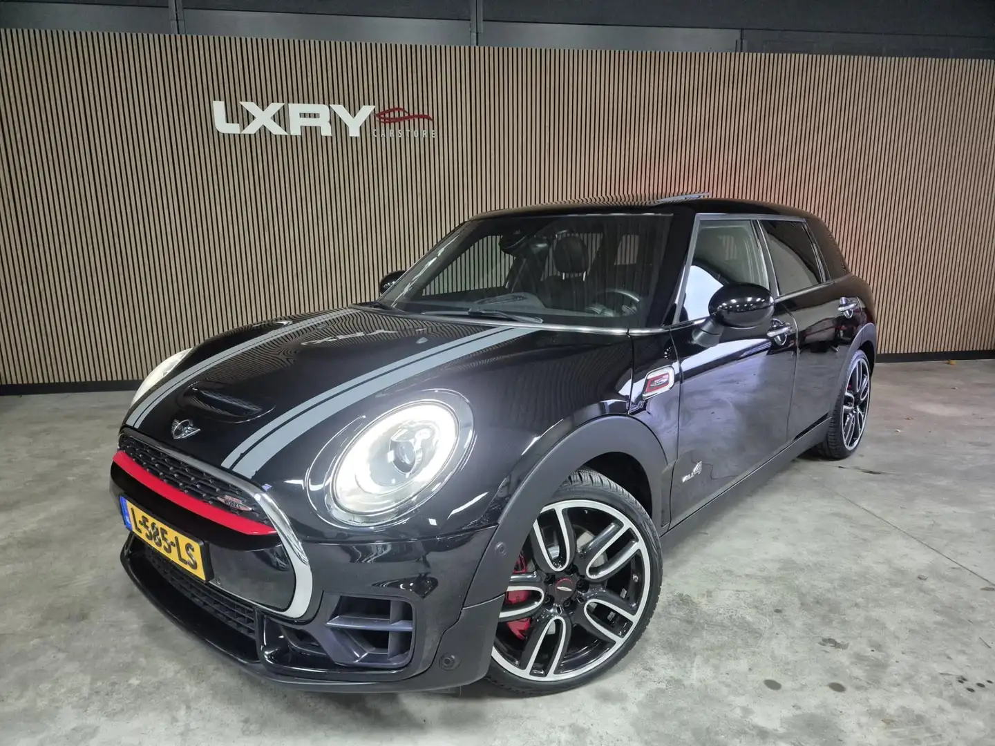 MINI John Cooper Works Clubman Mini 2.0 ALL4 | Pano | Camera | Navi | Automaat | Noir - 1