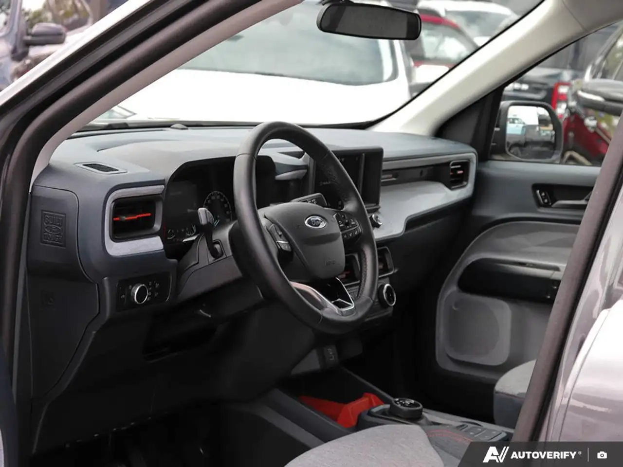 Ford Maverick снимка Ford Maverick
