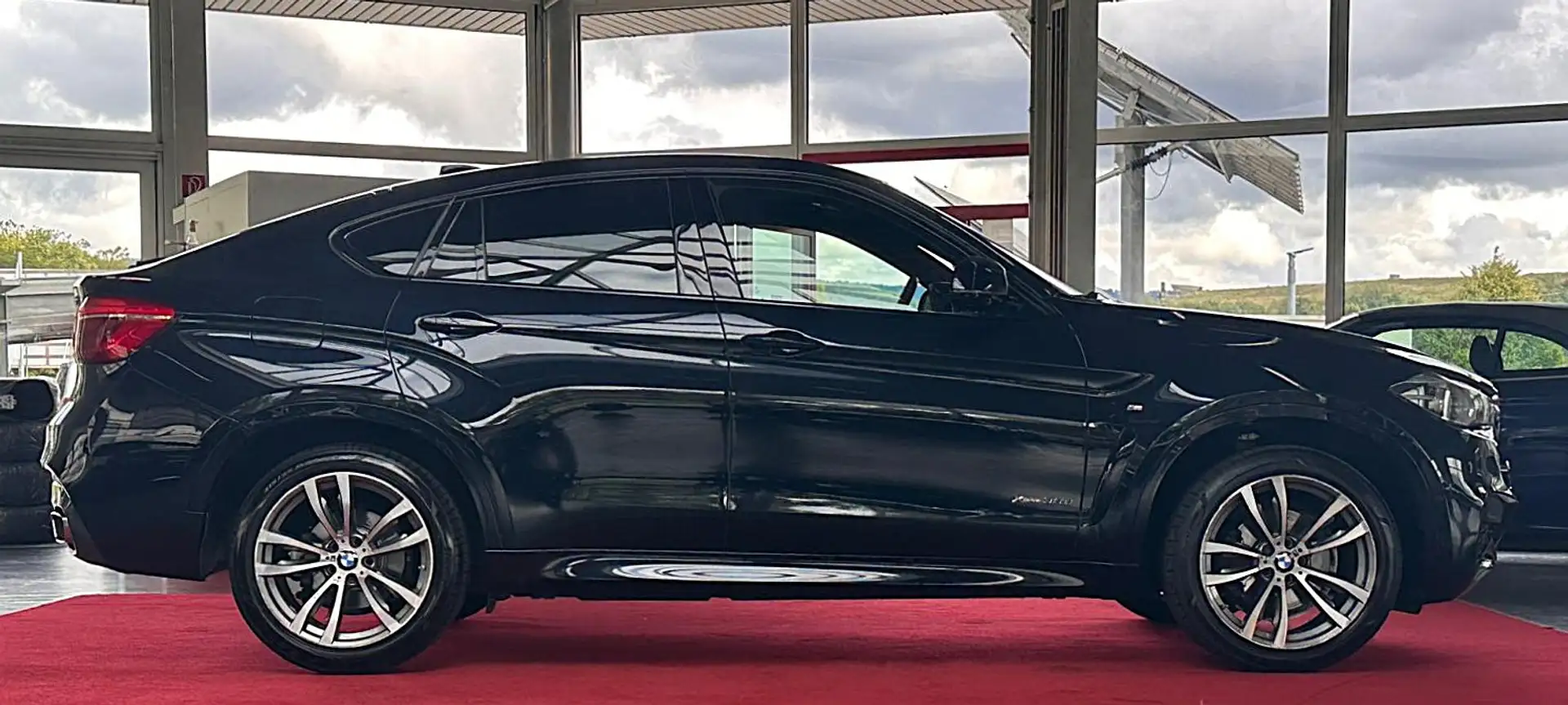 BMW X6 xDrive 30d M Sport  HUD LEDER RFK LED H&K Schwarz - 2