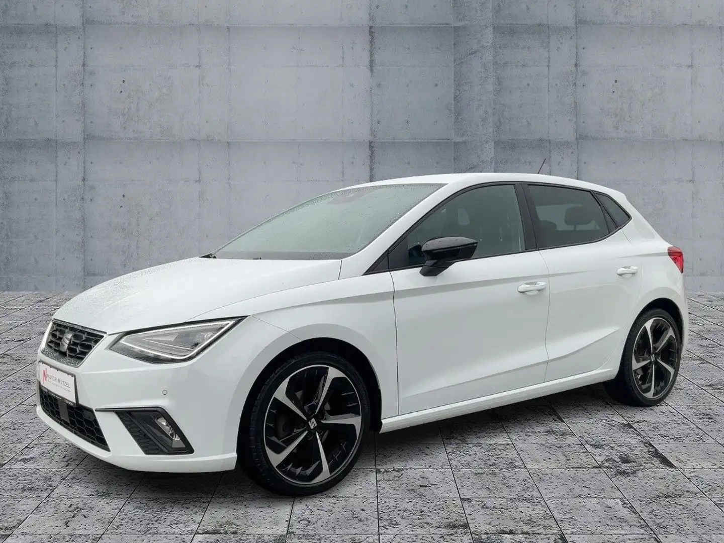 SEAT Ibiza 1.0 TSI FR LED+NAVI+ACC+SHZ+RFK+2xPDC+18" Wit - 2