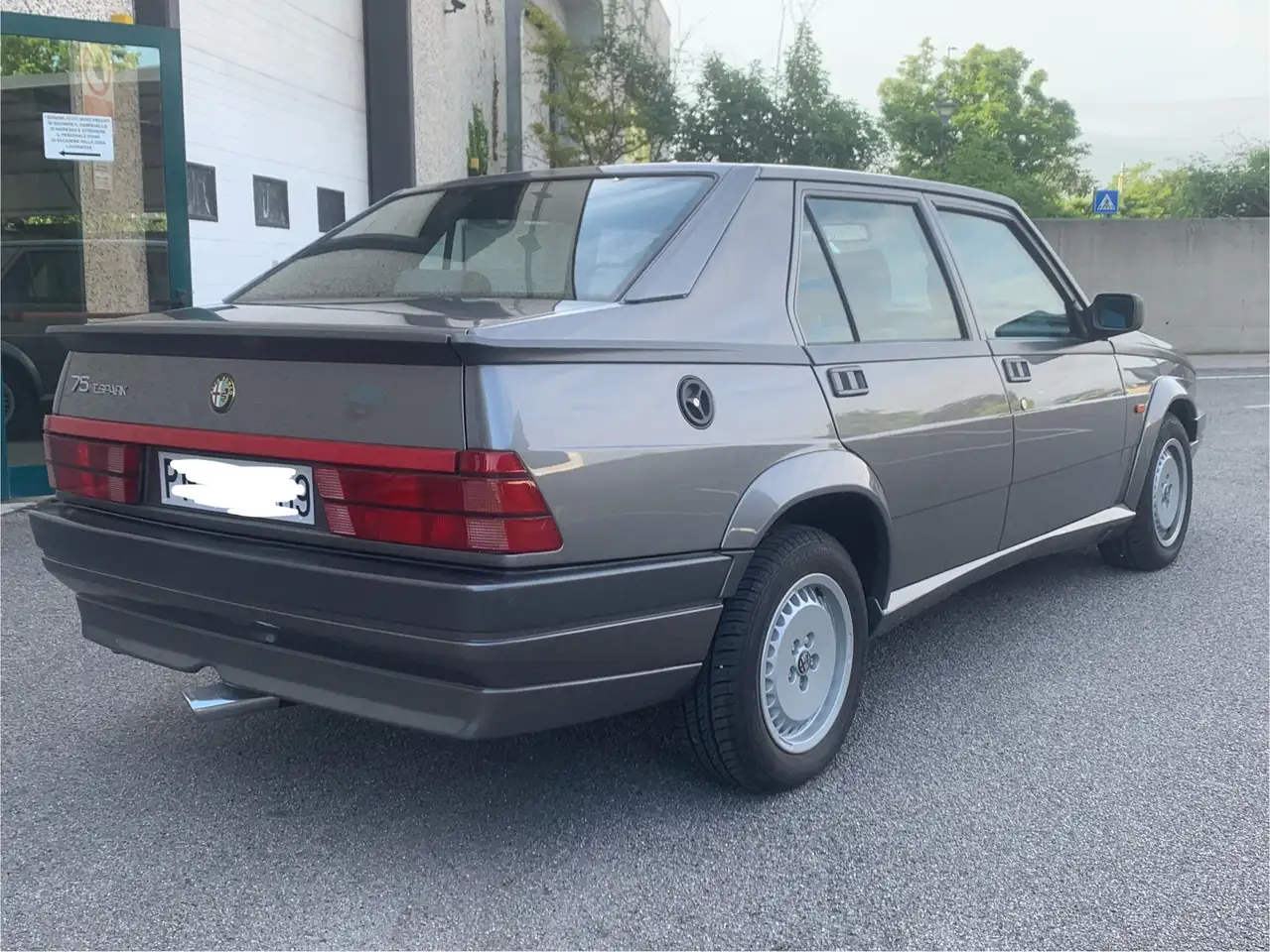 Alfa Romeo 75 2.0i ts, foto 7