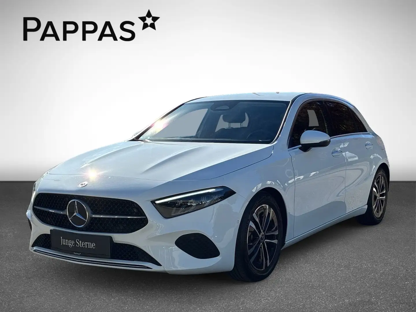 Mercedes-Benz A 180 d Kompaktlimousine Österreich-Edition *AMG Line Ad Weiß - 2