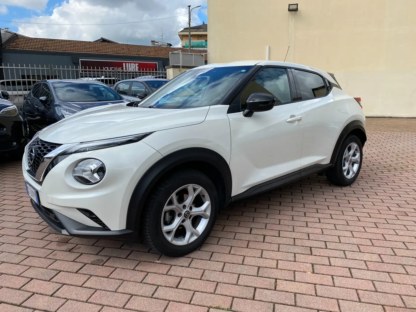 Nissan Juke 1.0 dig-t Acenta 117cv dct Bianco - 2