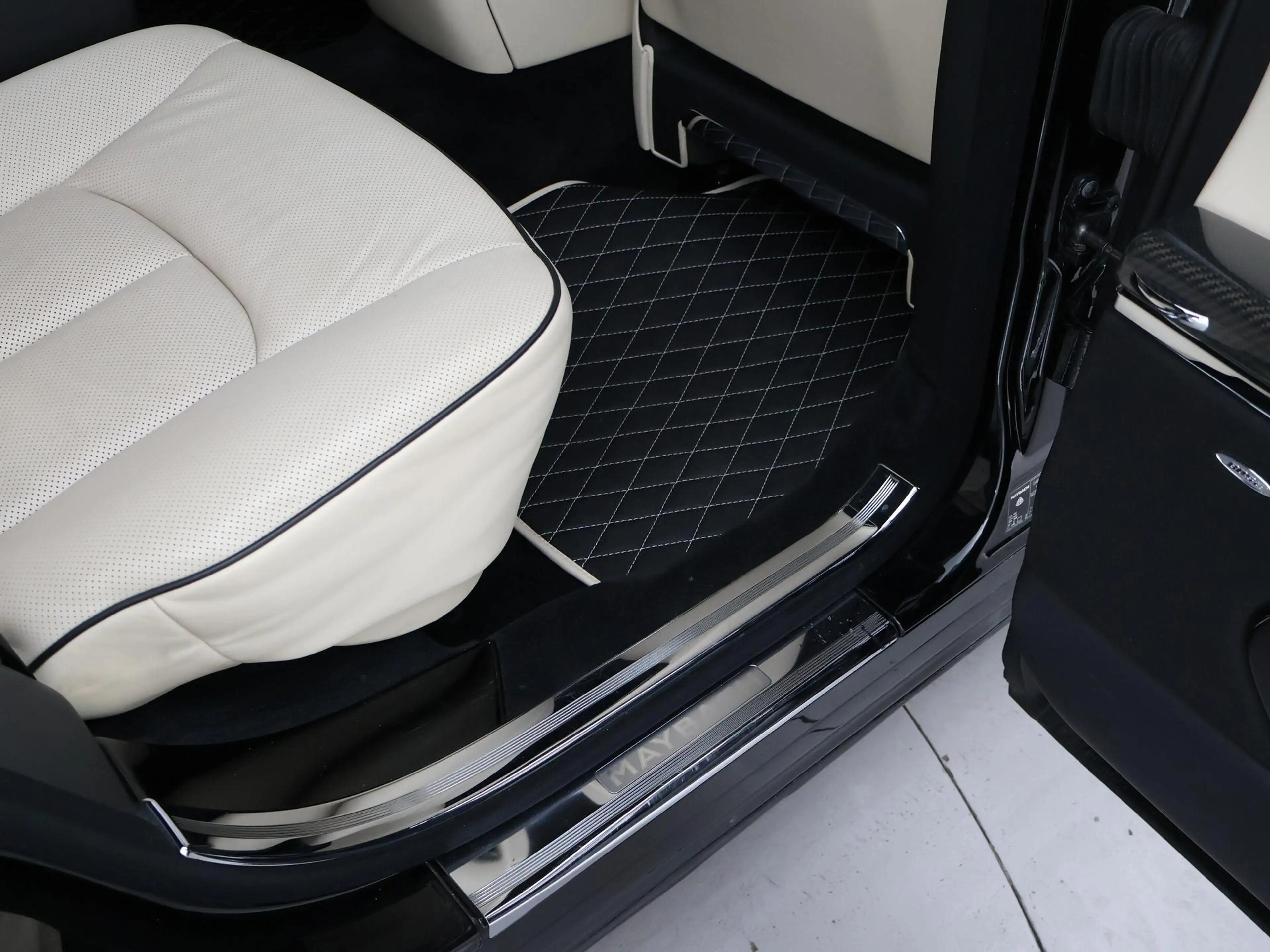 Maybach 57 6.0 V12 S 612 PK AUT. *UNIEK* + MASSAGE | KOELKAST — photo 42