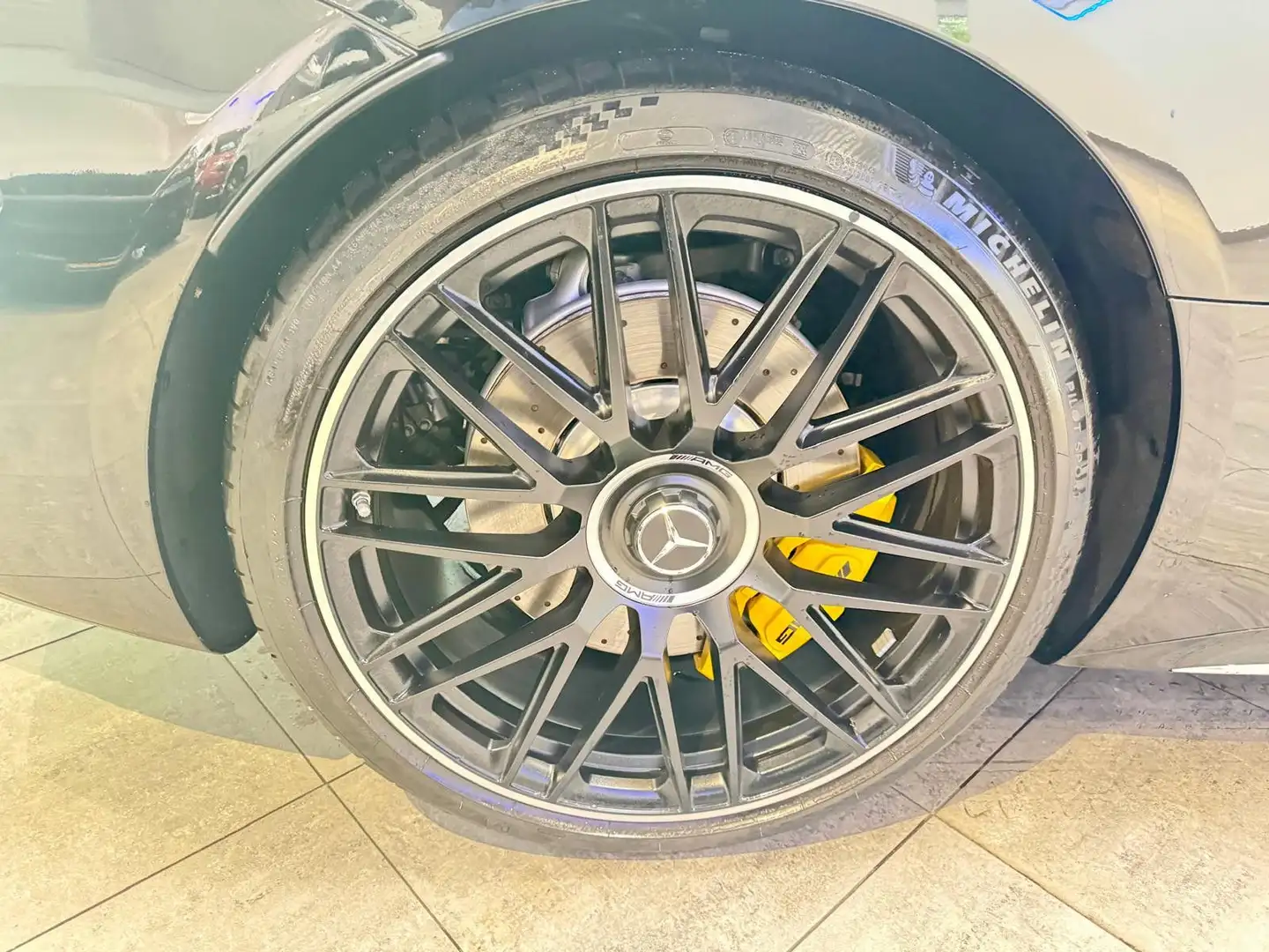 Mercedes-Benz SL 63 AMG 4Matic+*3-Jahre Junge Sterne Garantie* Schwarz - 2