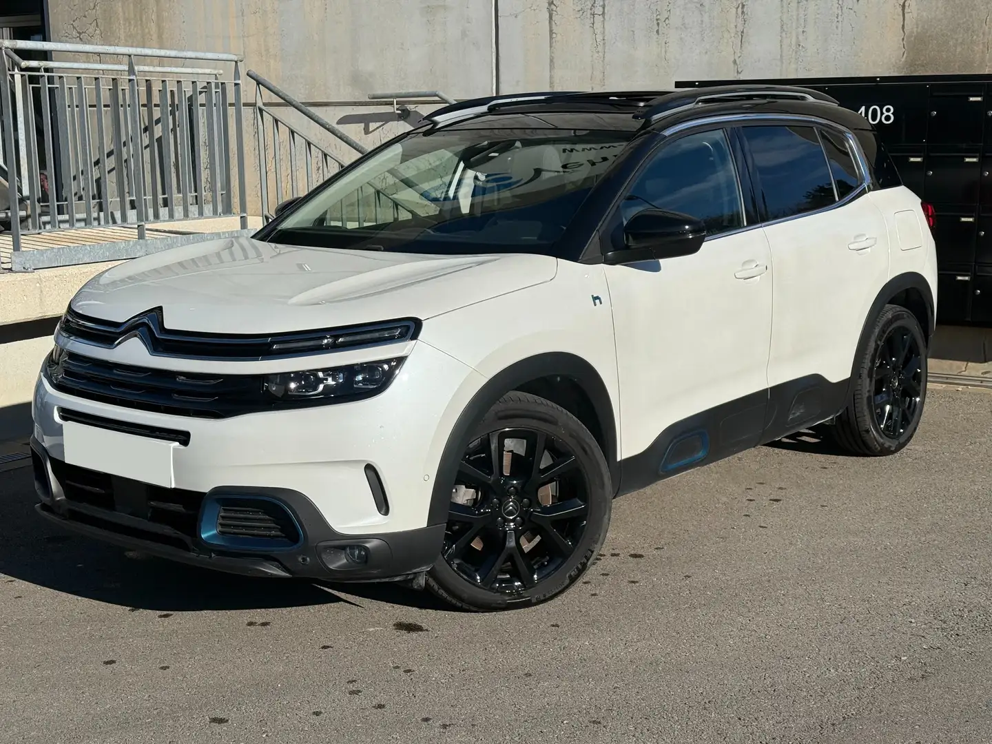 Citroen C5 Aircross 1.6 PHEV 225 E-EAT8 SHINE PACK Blanc - 1
