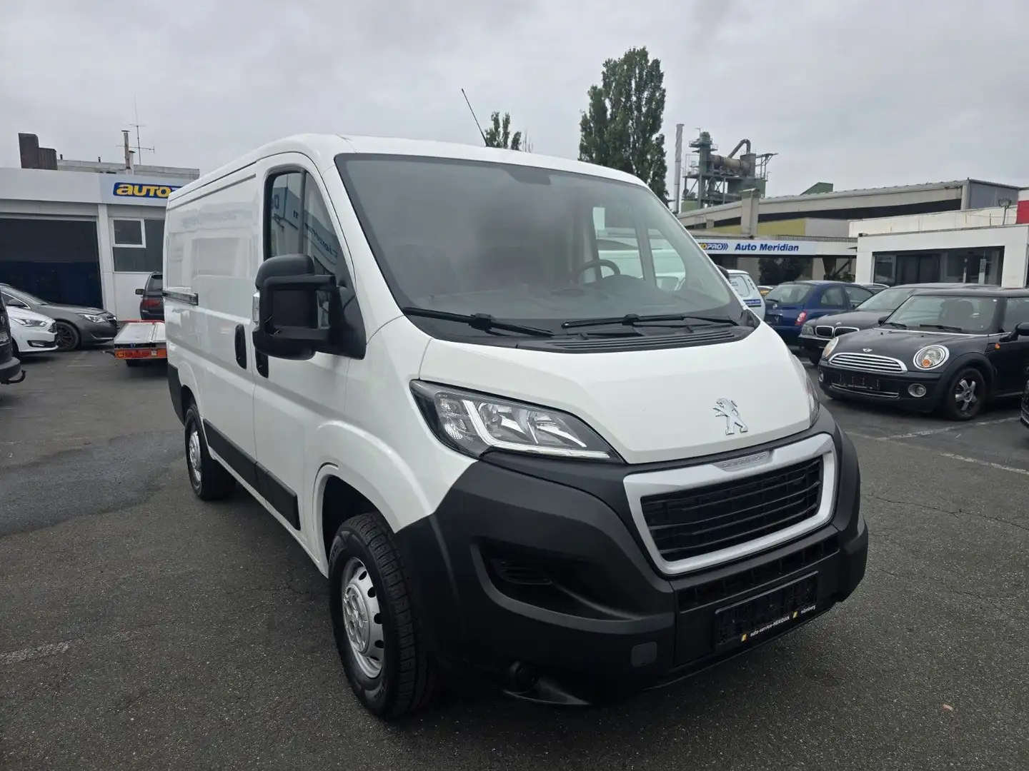 Peugeot Boxer 330 L1H1 Pro BlueHDi 120 Stop&Start Blanc - 1
