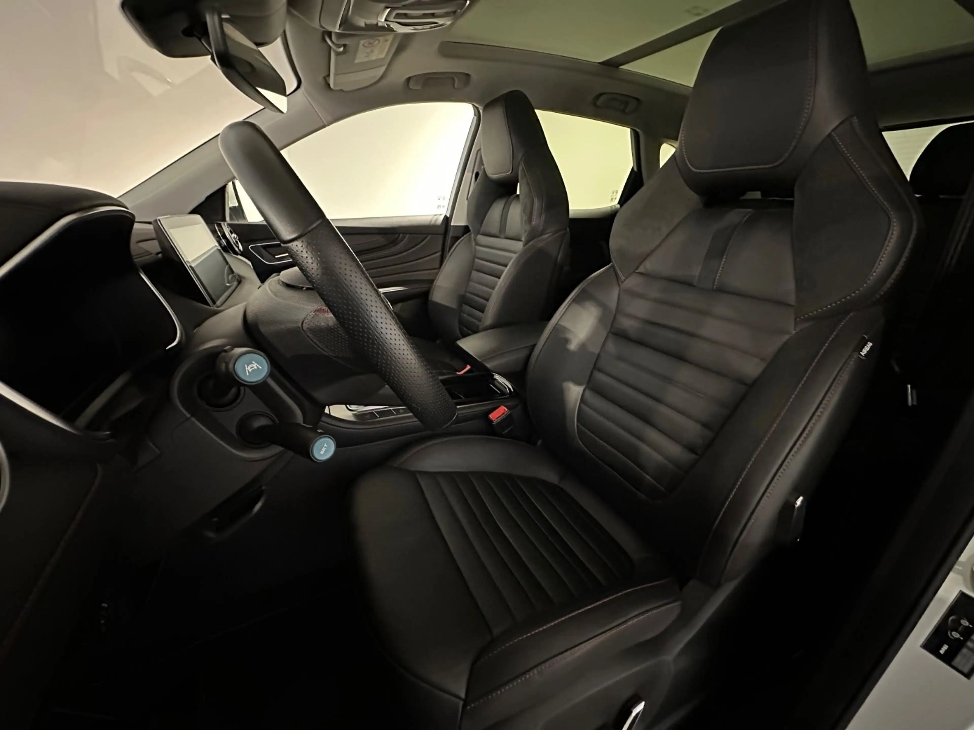 MG HS Luxury *Pano,Virtual,Carplay,ACC,LED,Leder* — photo 14