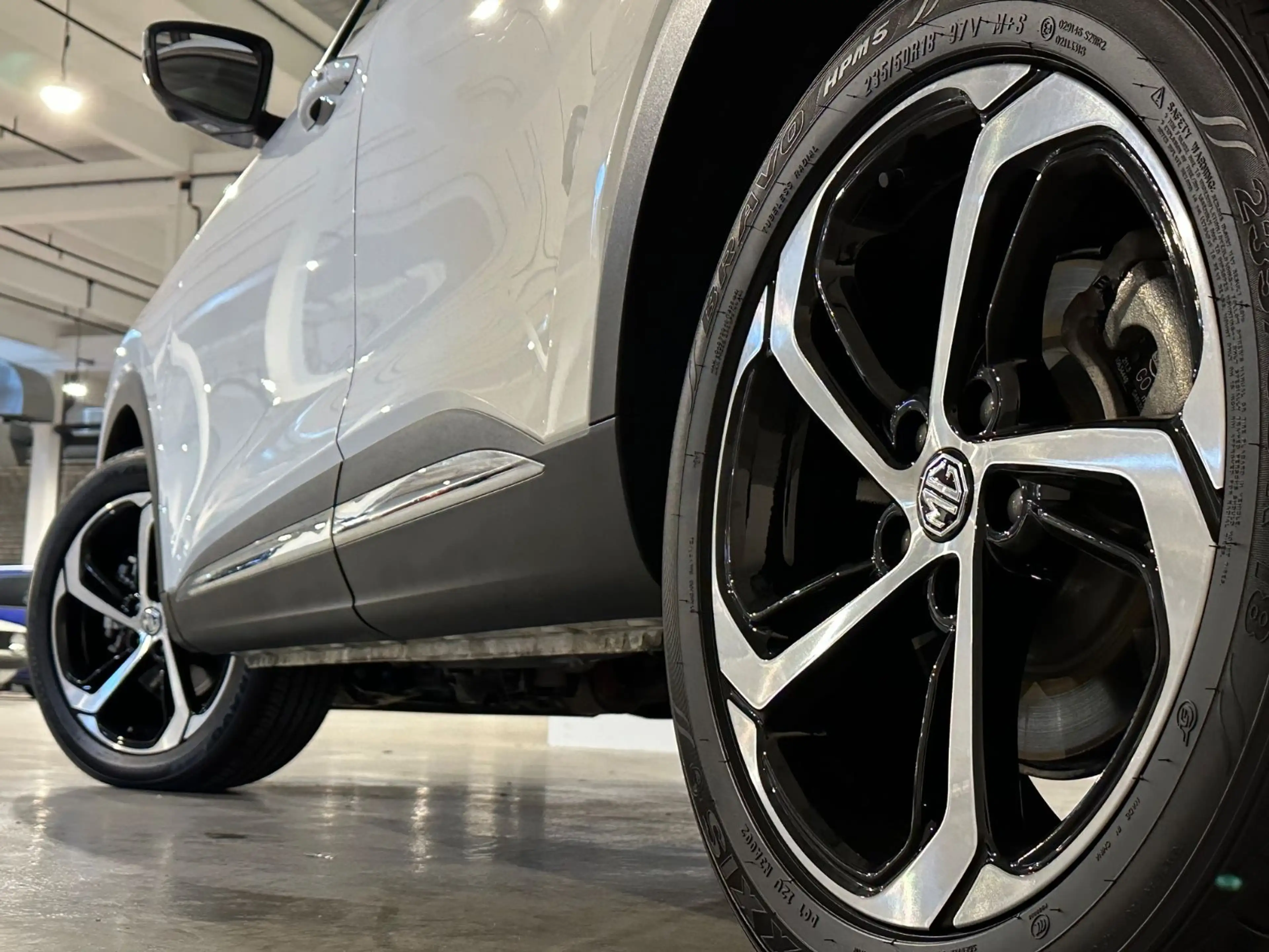 MG HS Luxury *Pano,Virtual,Carplay,ACC,LED,Leder* — photo 11