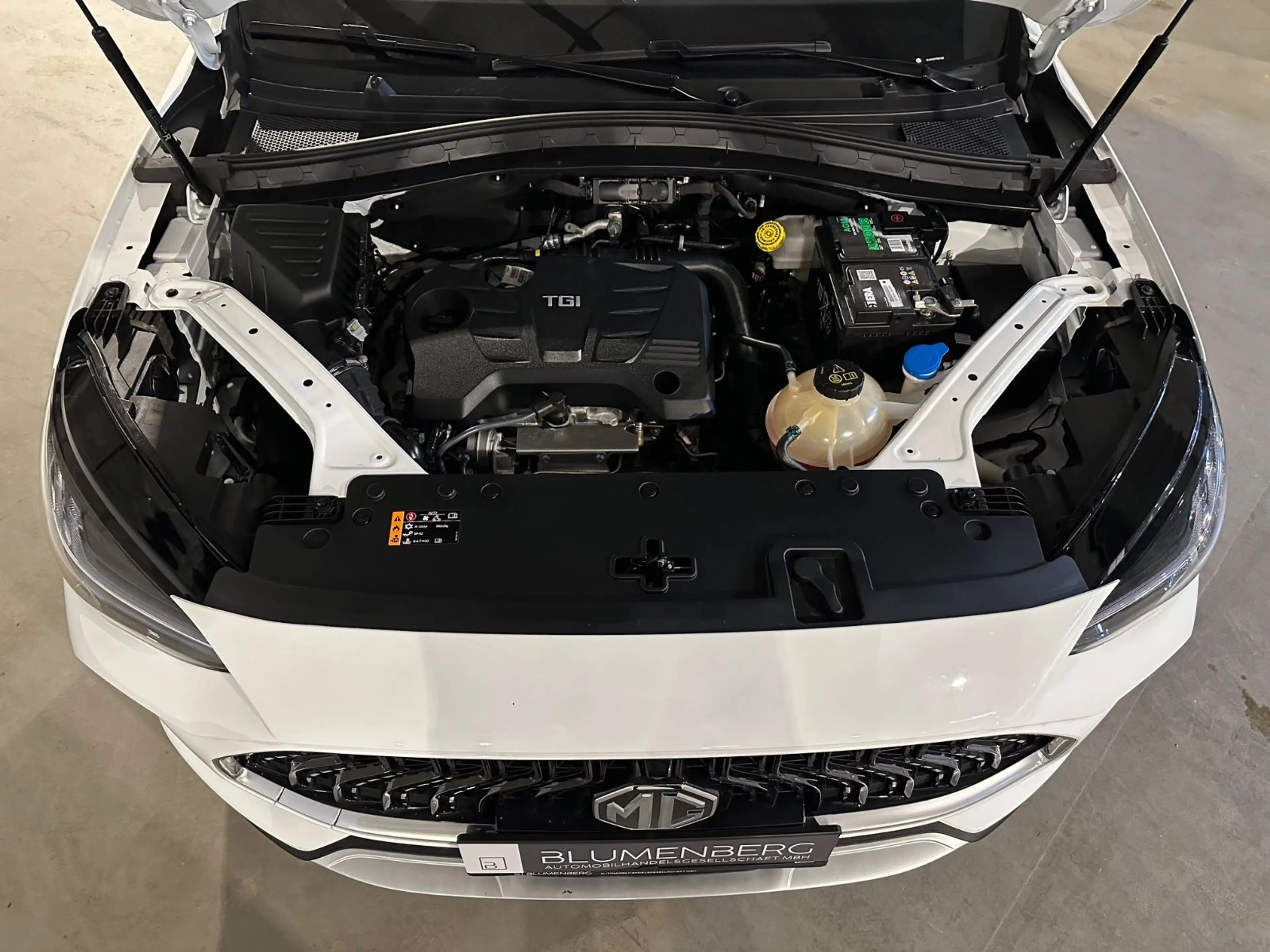 MG HS Luxury *Pano,Virtual,Carplay,ACC,LED,Leder* — photo 10