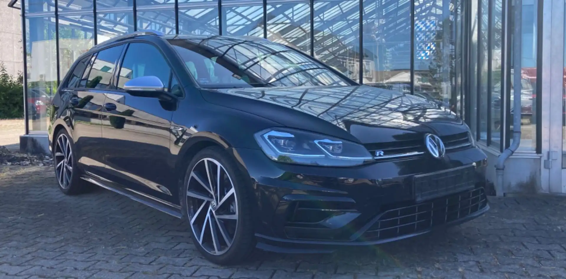 Volkswagen Golf VII Variant R 4Motion Panorama Digitaltacho Zwart - 2