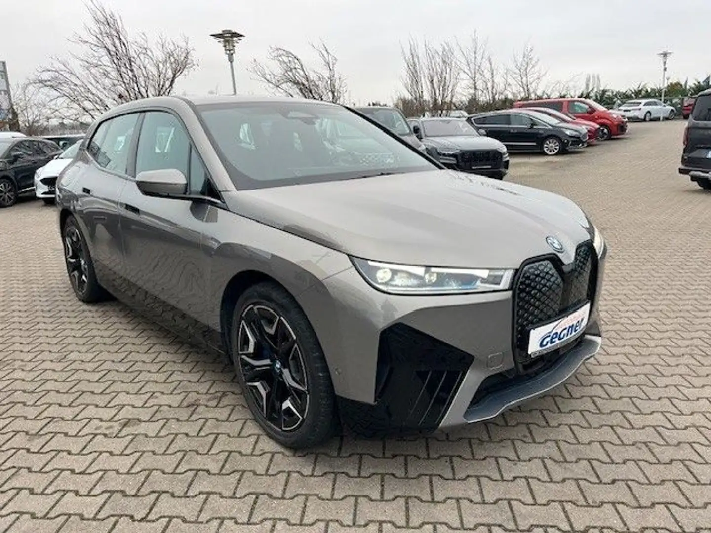 BMW iX 40 xDrive Sport Gris - 2