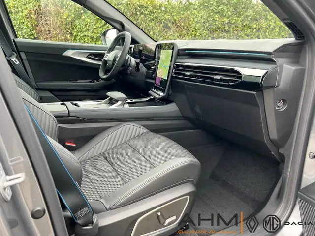 Renault Austral view 14