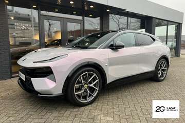 EDS 450 S 4WD 112 kWh I 126k NP I 5 j Gar.