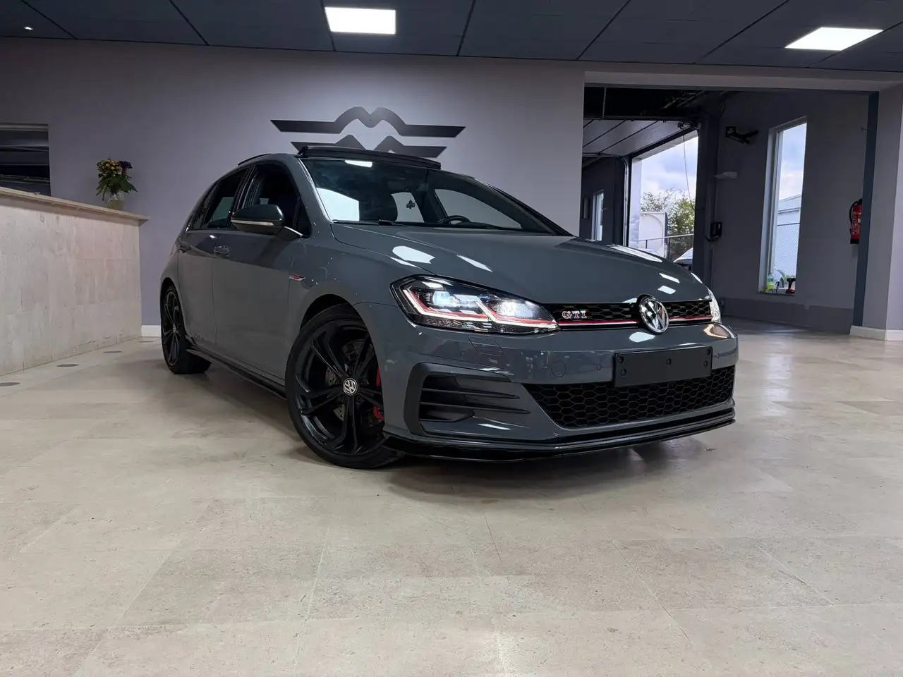 Volkswagen Golf GTI