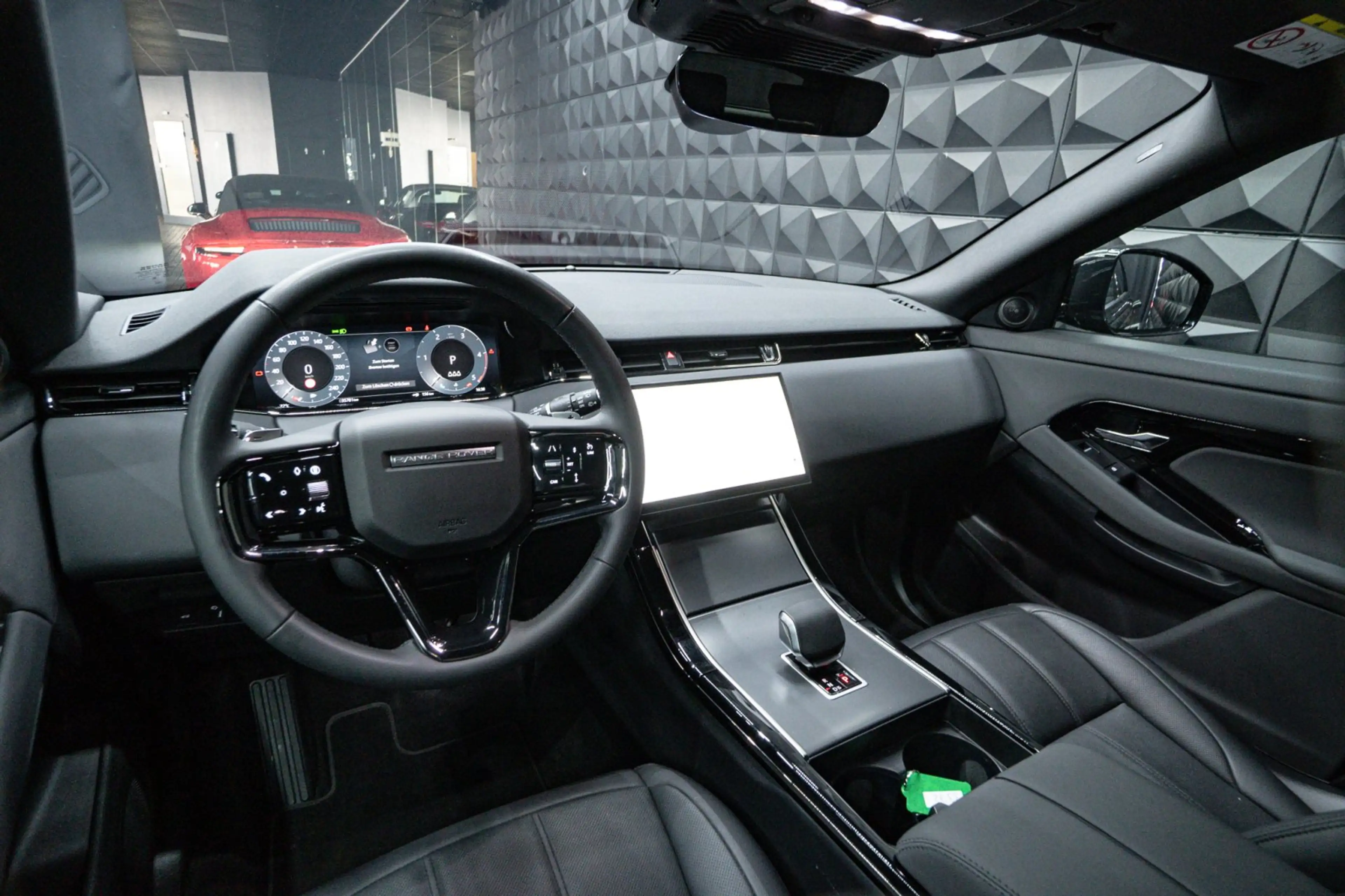 Land Rover Range Rover Evoque D165 Mild-Hybrid S 2.0 — photo 20