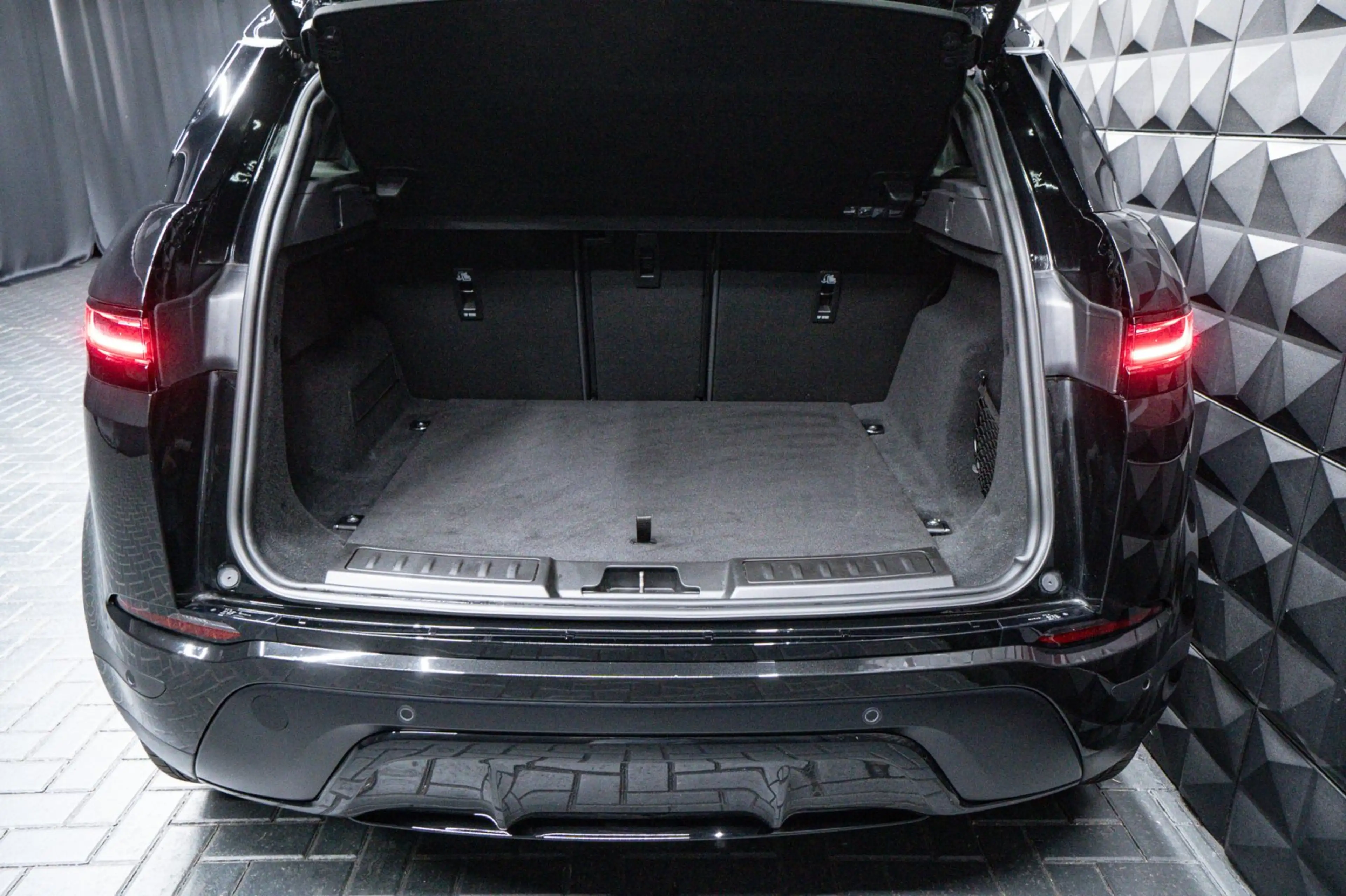 Land Rover Range Rover Evoque D165 Mild-Hybrid S 2.0 — photo 7
