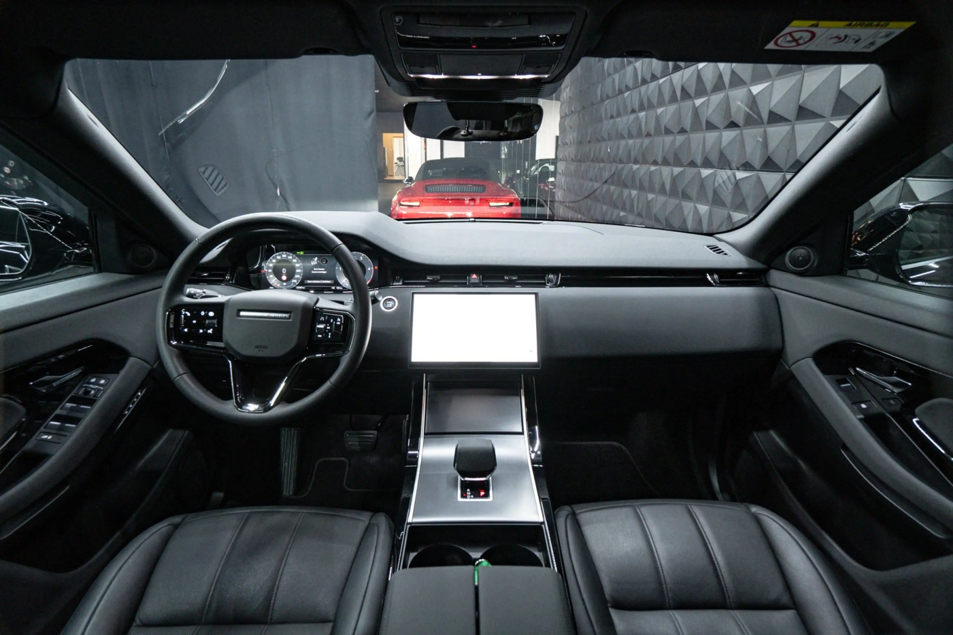 Land Rover Range Rover Evoque D165 Mild-Hybrid S 2.0 — photo 18