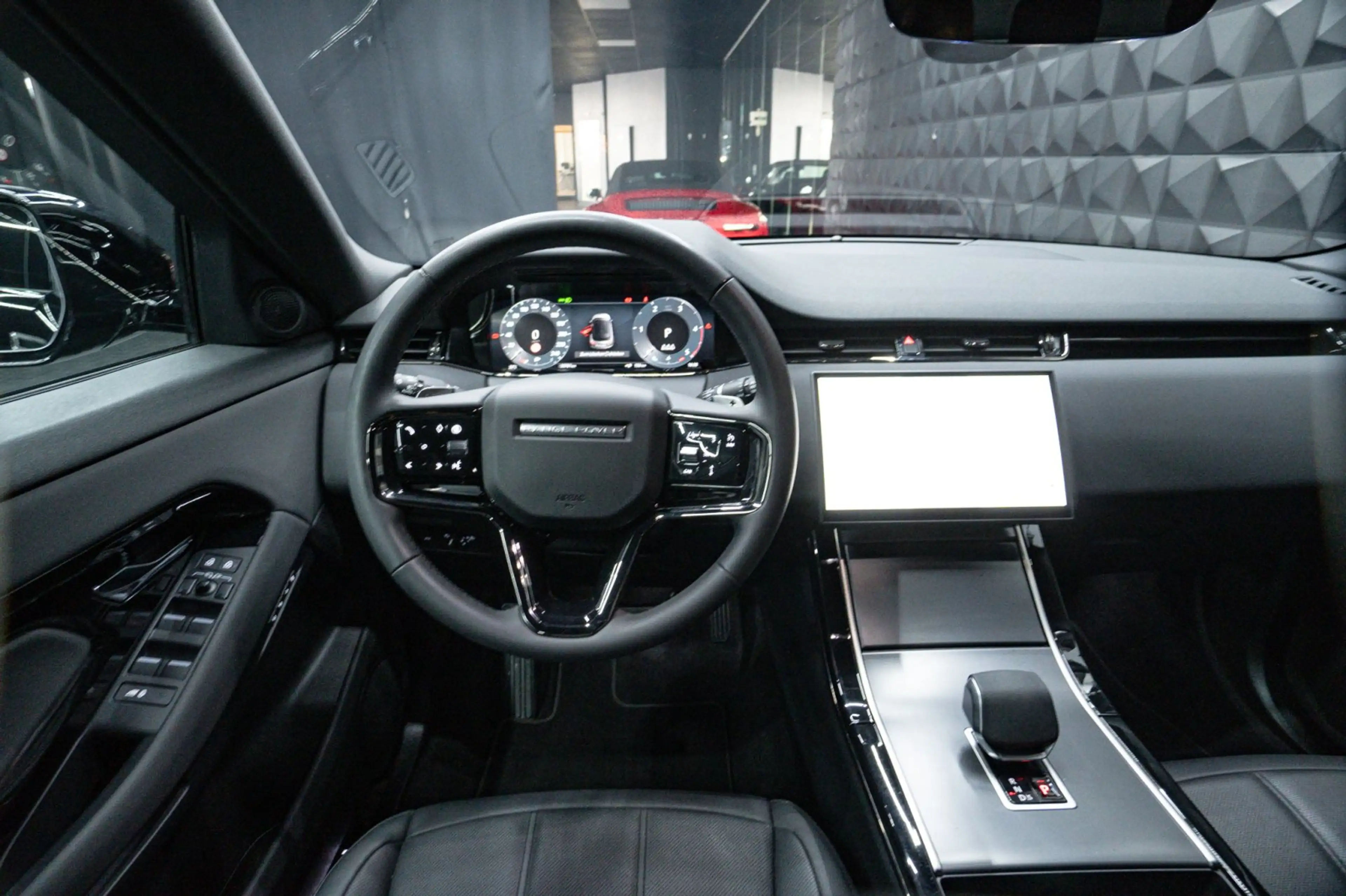Land Rover Range Rover Evoque D165 Mild-Hybrid S 2.0 — photo 19