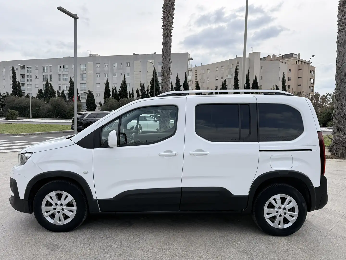 Peugeot Rifter 1.2 PureTech S&S Standard Allure 110 Blanco - 2