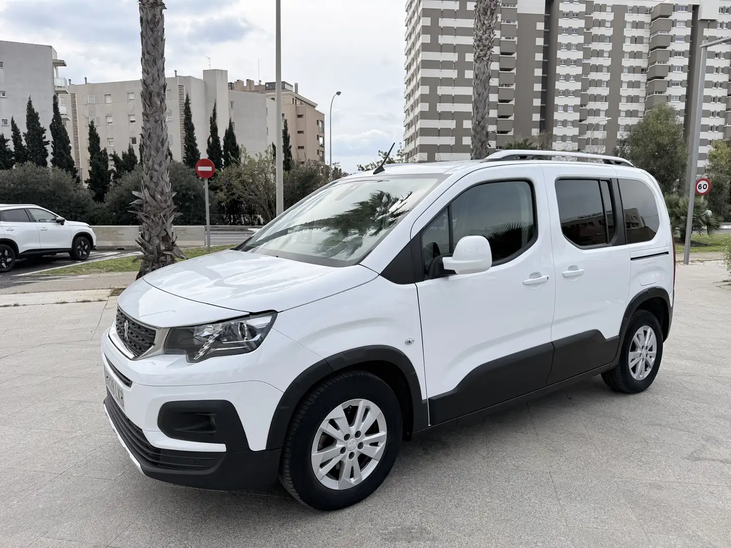 Peugeot Rifter 1.2 PureTech S&S Standard Allure 110 Blanco - 1