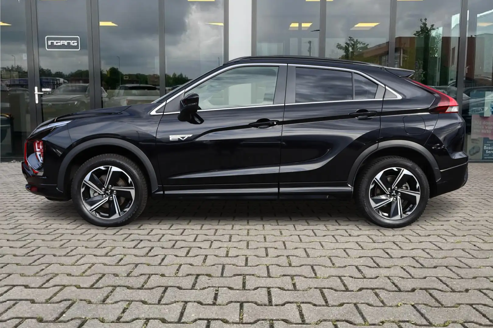 Mitsubishi Eclipse Cross 2.4 PHEV Intense+ | 360 Camera | ACC | Winter Pakk Noir - 2